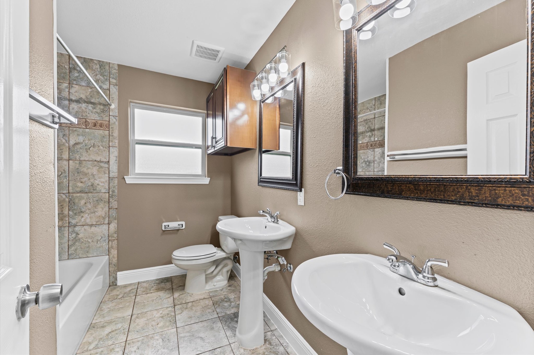 5646 Belmark Street Property Photo 12