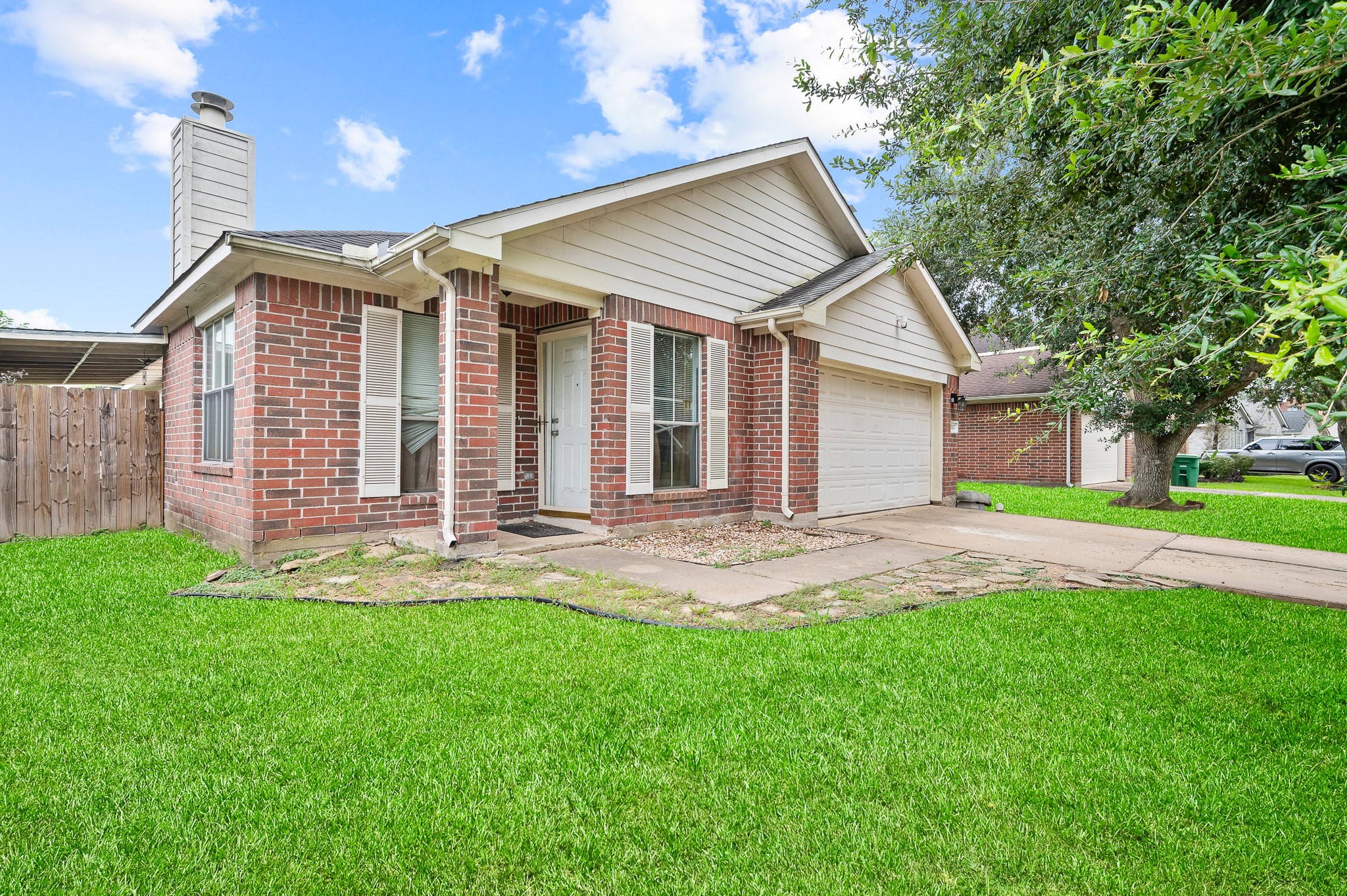 7427 Briargate Drive Property Photo 2
