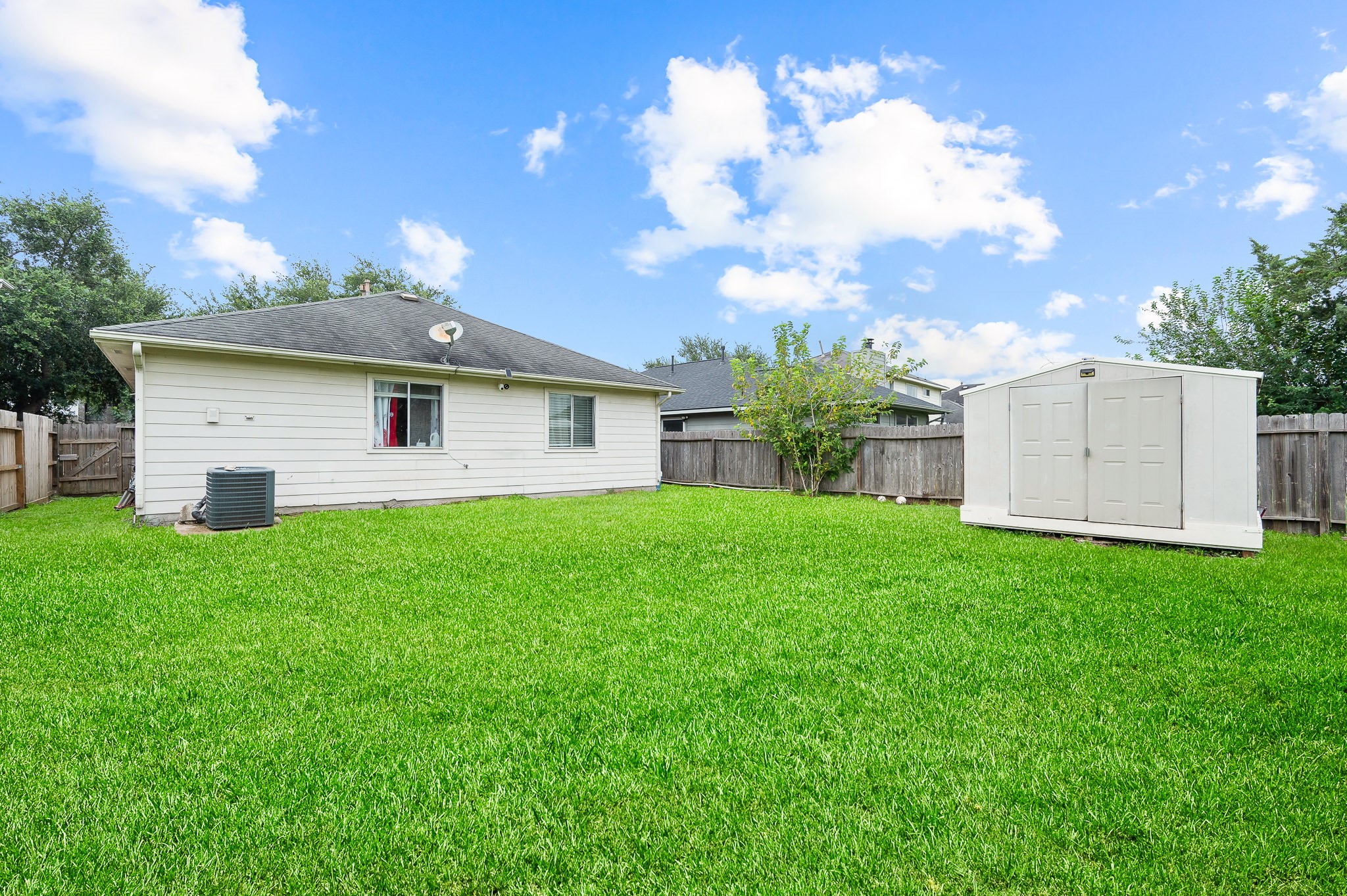 7427 Briargate Drive Property Photo 22
