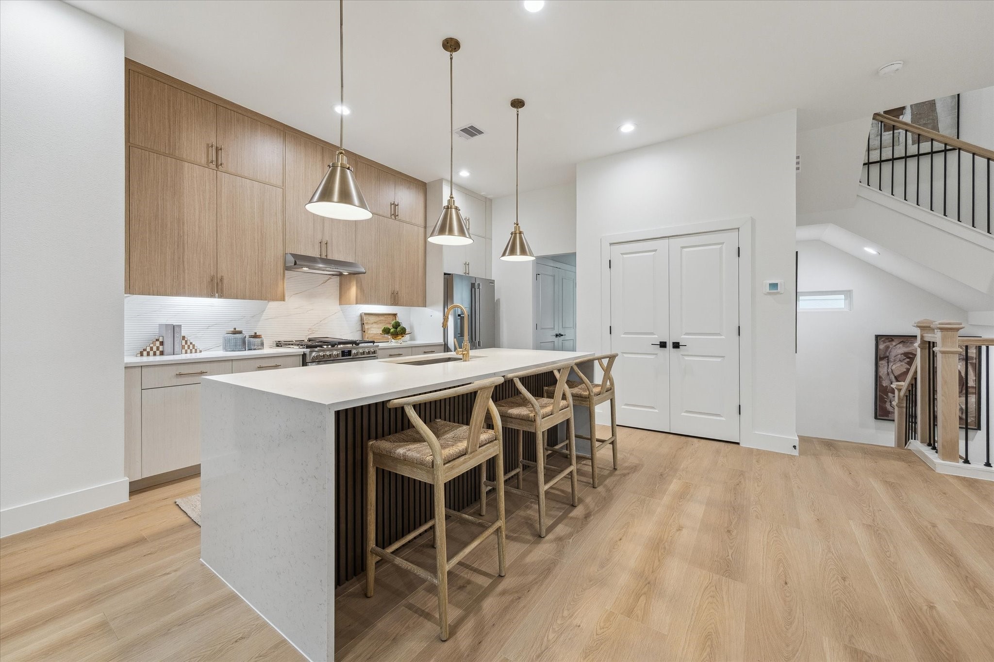 752 Curtin Street Property Photo 18