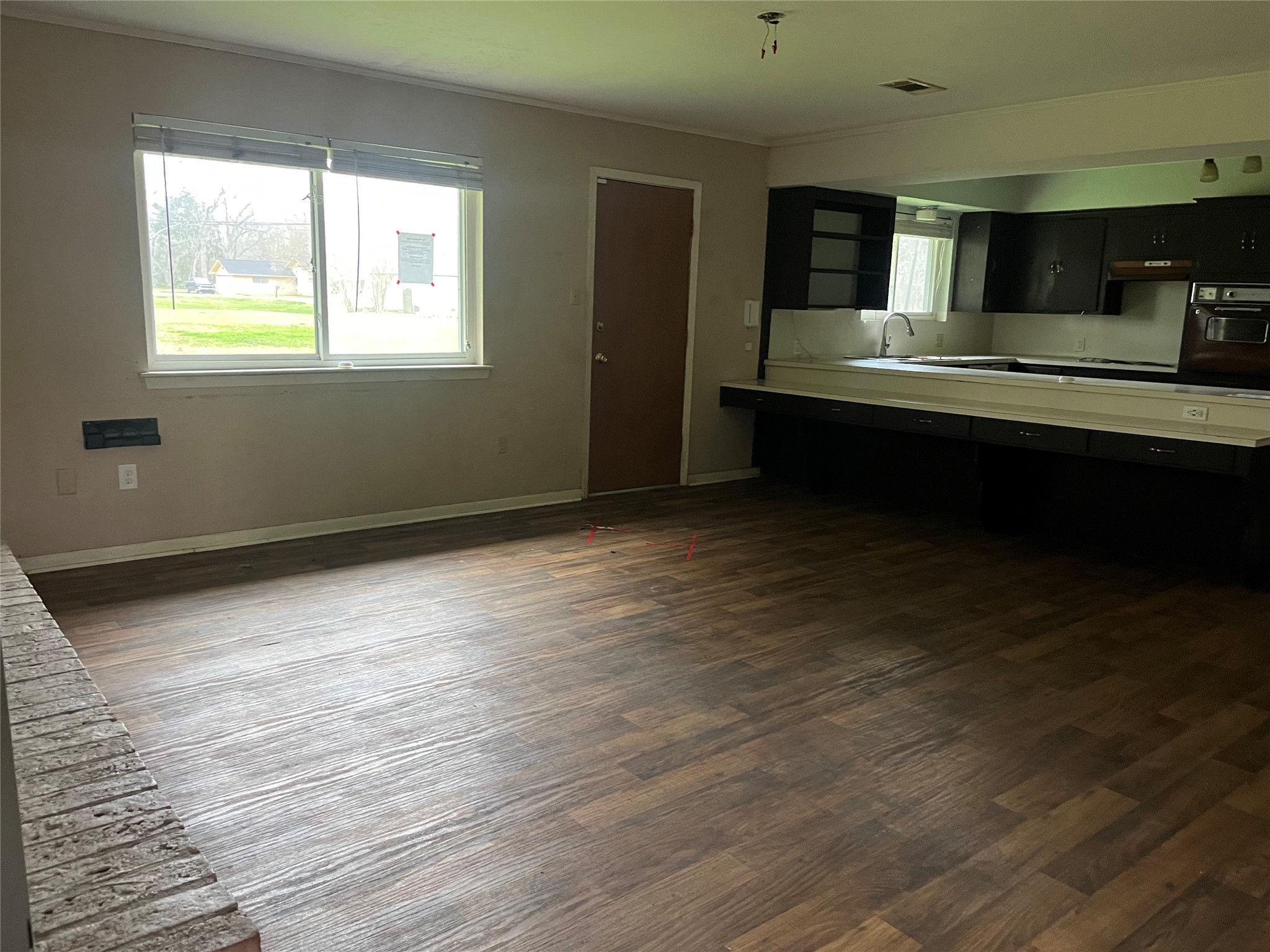 1107 Hallie Street Property Photo 4