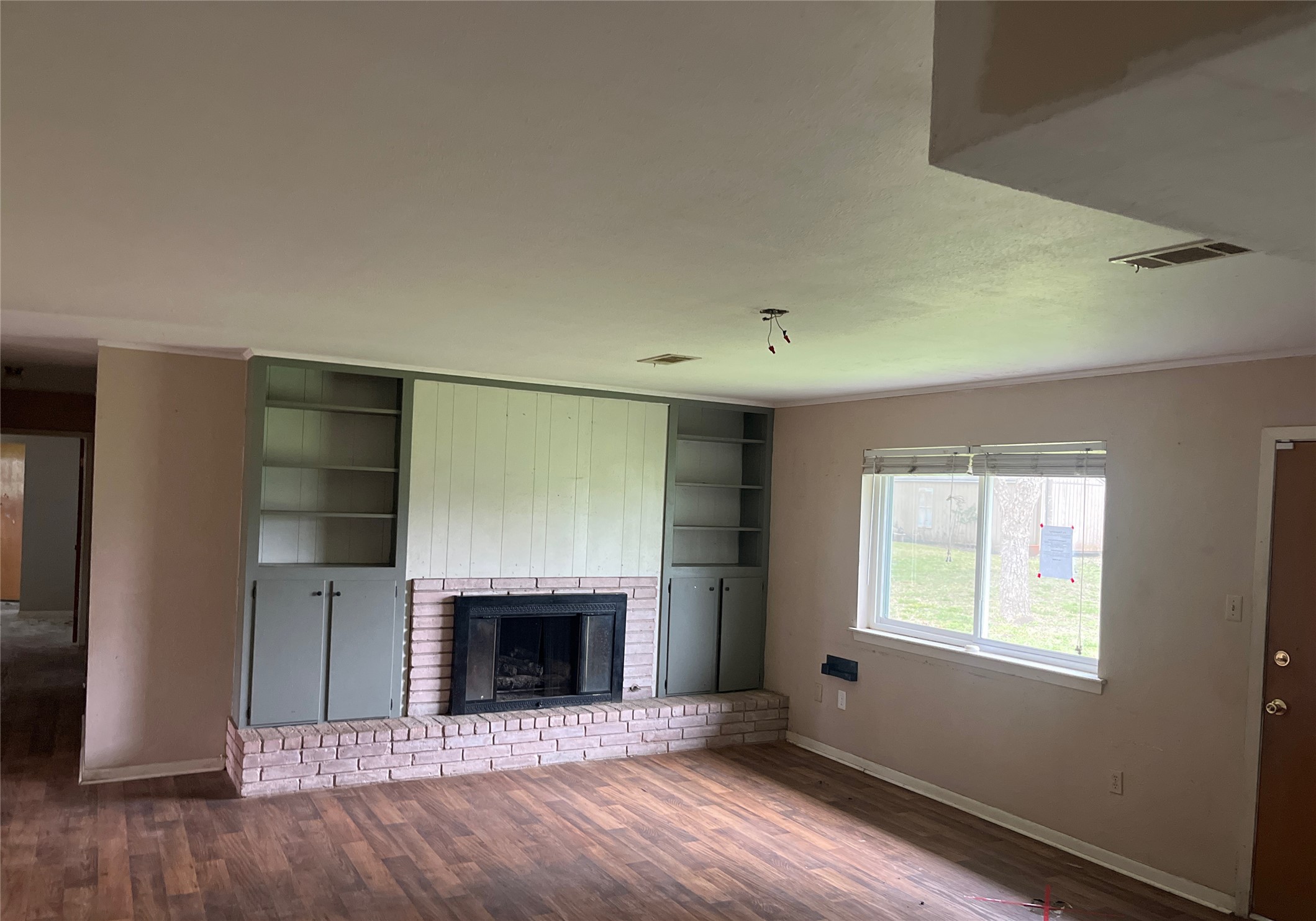1107 Hallie Street Property Photo 5