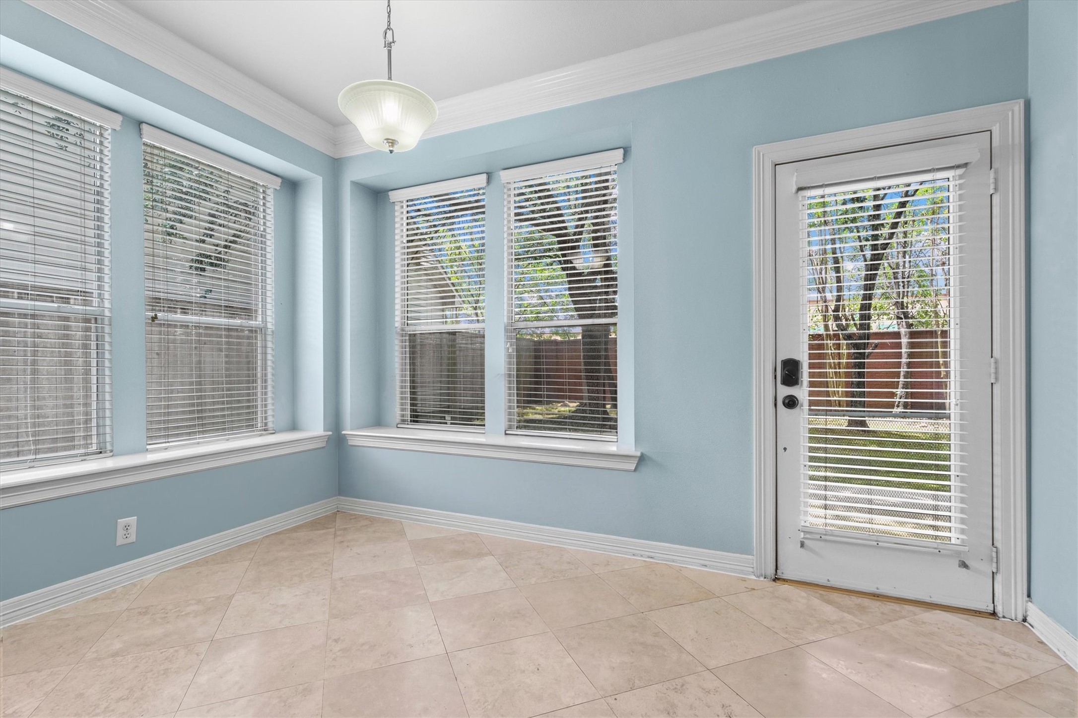 9610 Champions Cove Drive Property Photo 15
