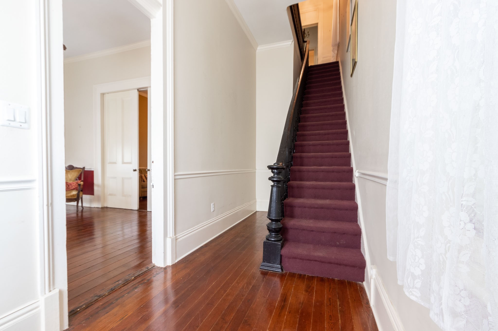1209 Sealy Street Property Photo 4