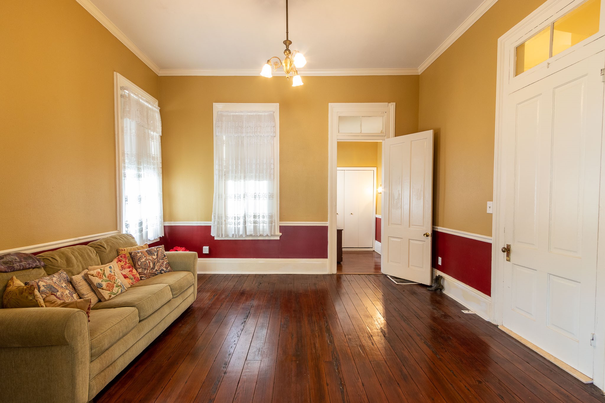 1209 Sealy Street Property Photo 7