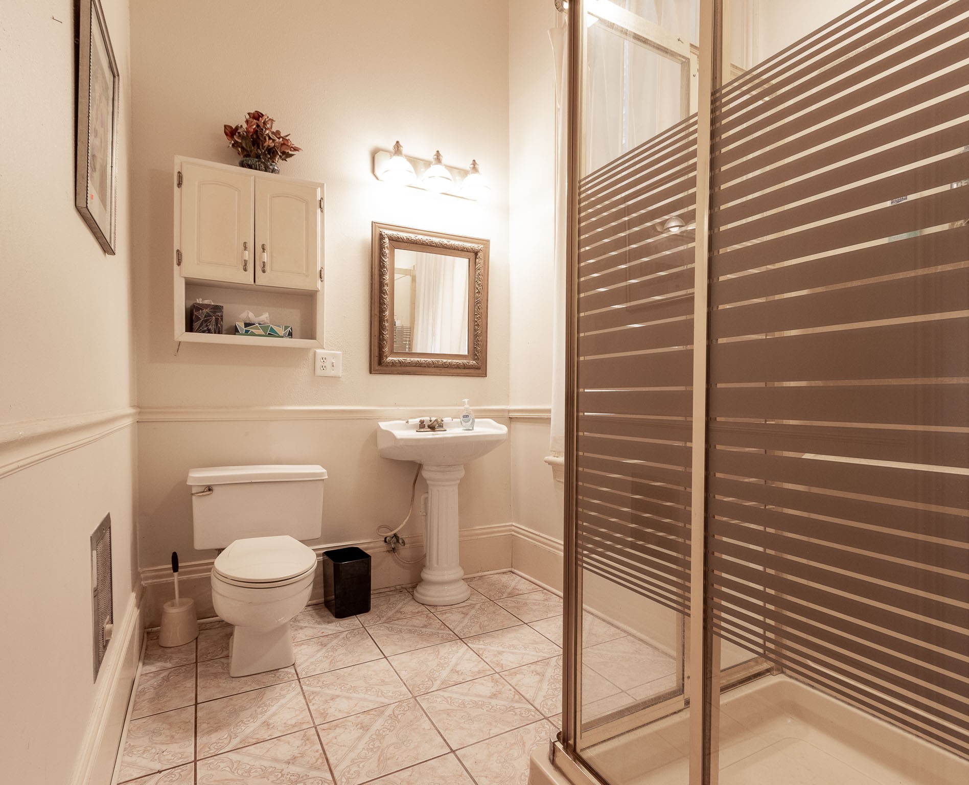 1209 Sealy Street Property Photo 10