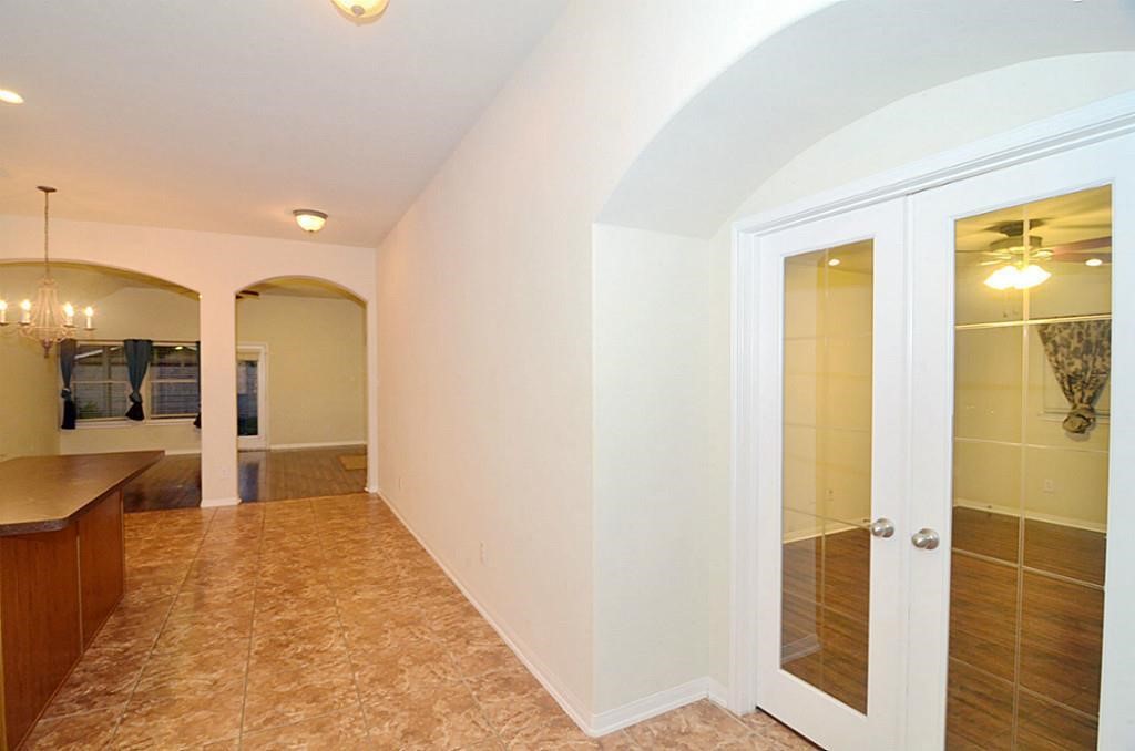 11306 Overland Trail Drive Property Photo 4