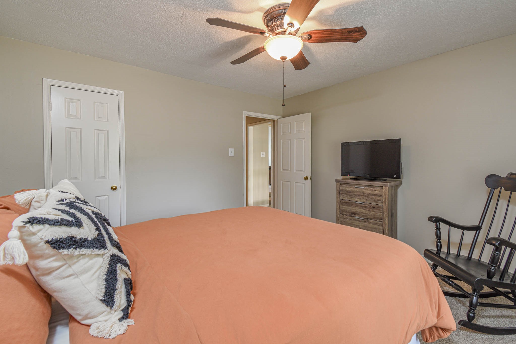 12518 Cranes Park Street Property Photo 30