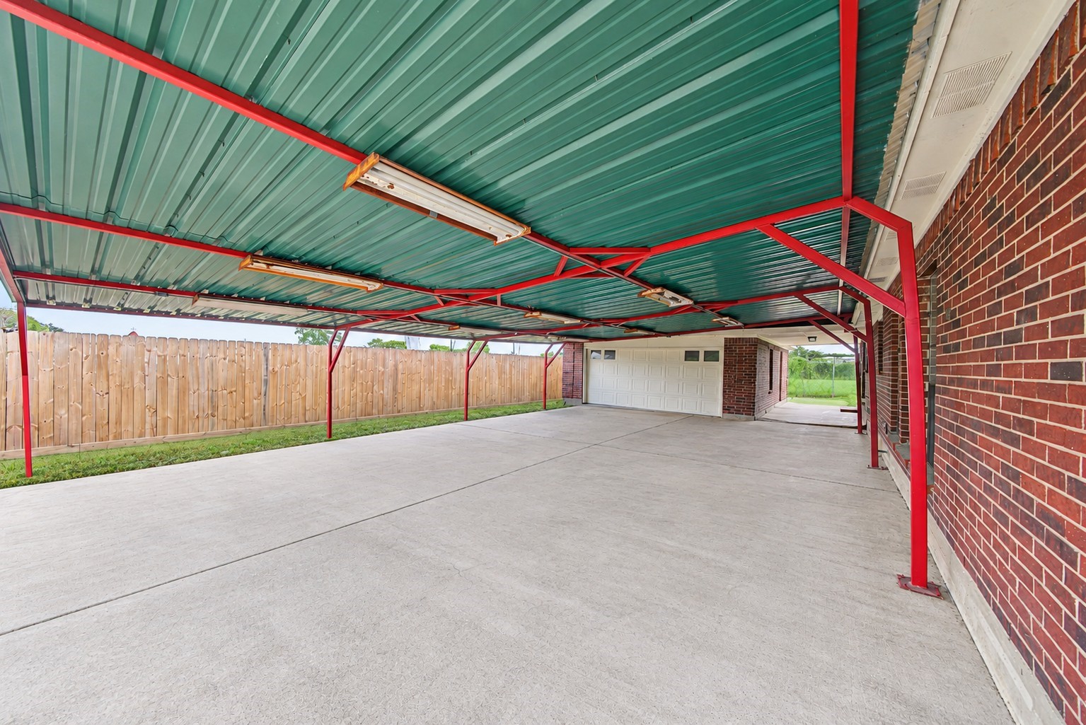 1411 1/2 Guadalupe St Property Photo 40