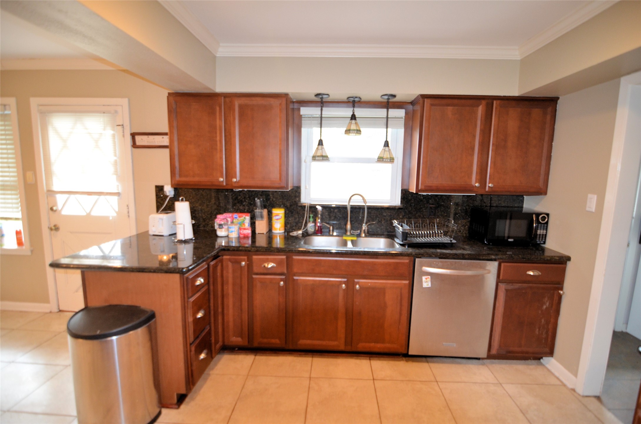 5215 Sanford Road Property Photo 6