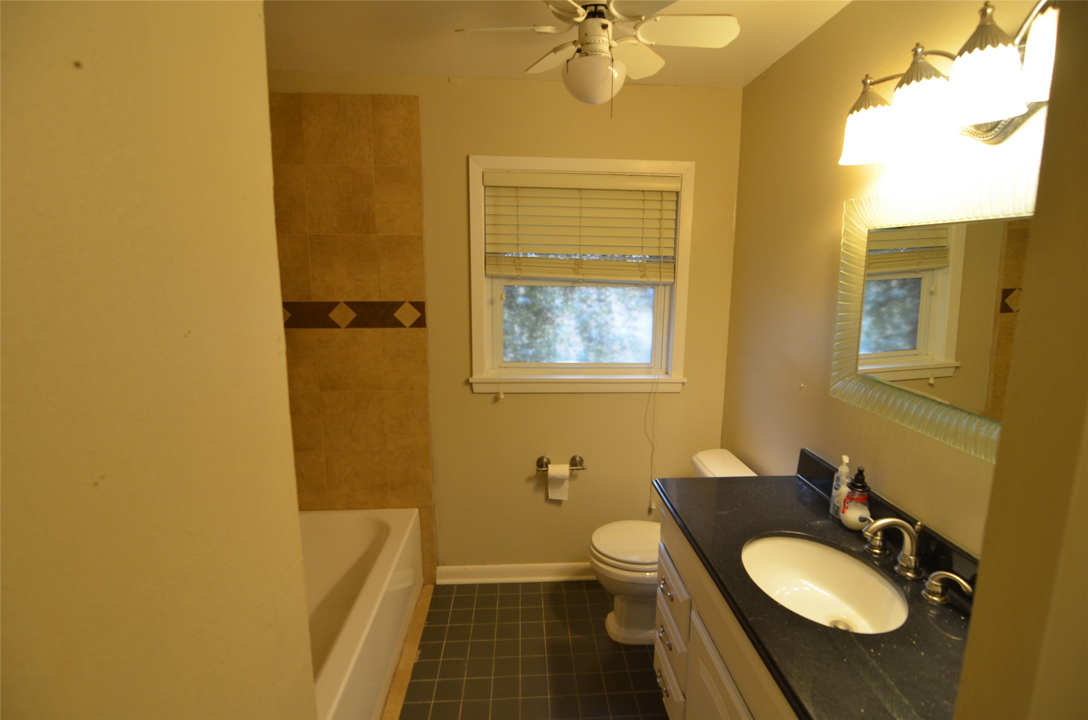 5215 Sanford Road Property Photo 21