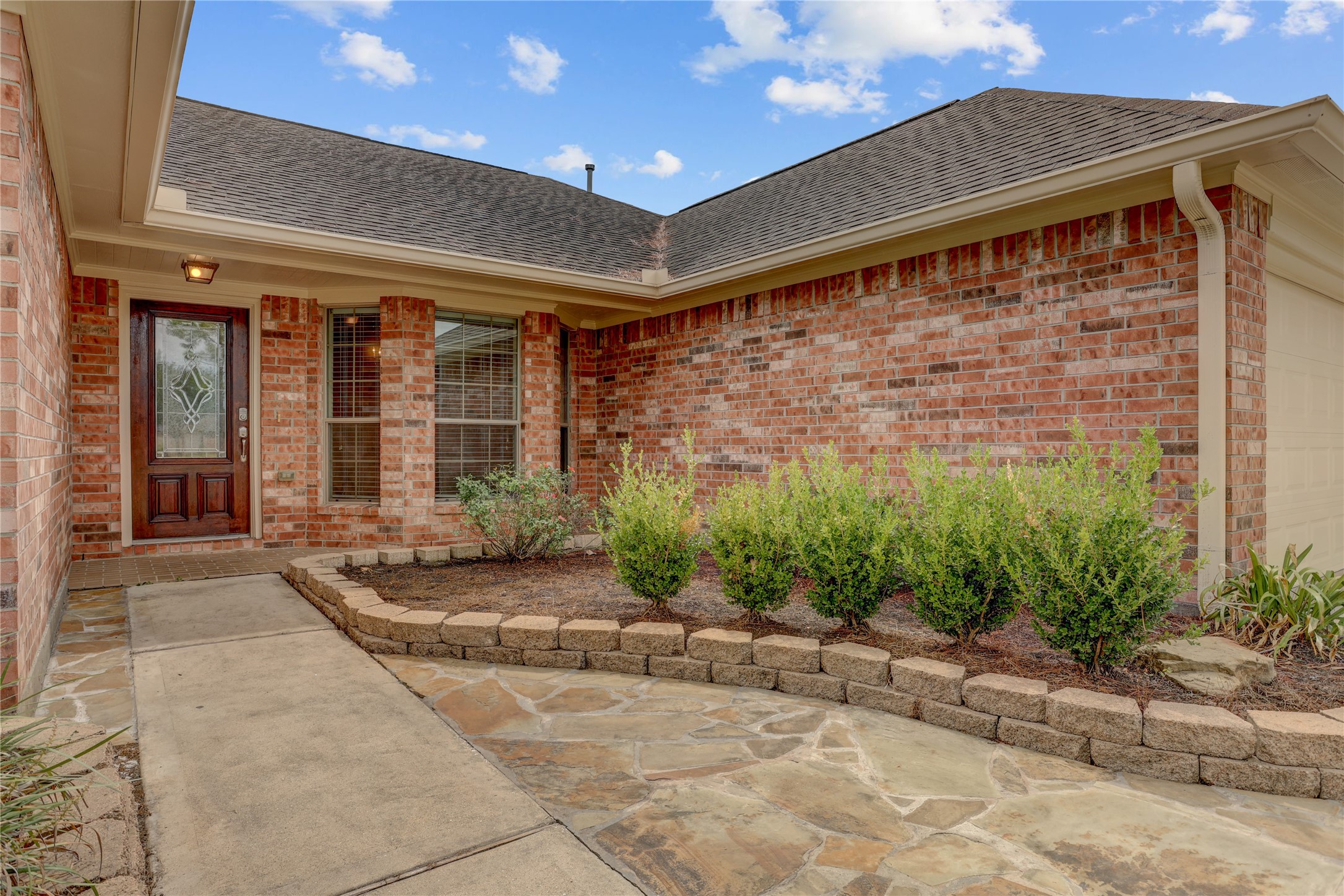 2818 J R Drive Property Photo 2