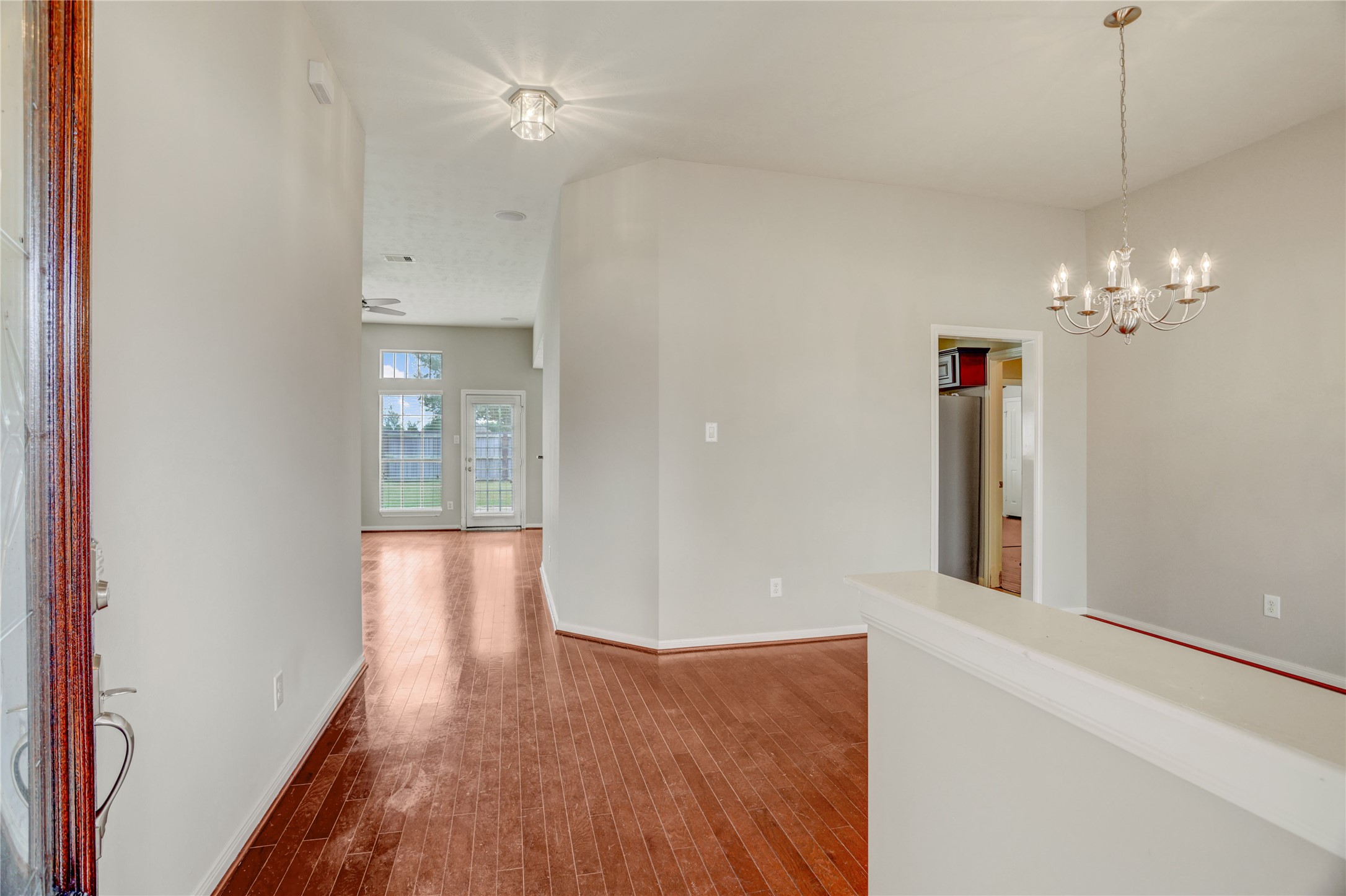 2818 J R Drive Property Photo 3