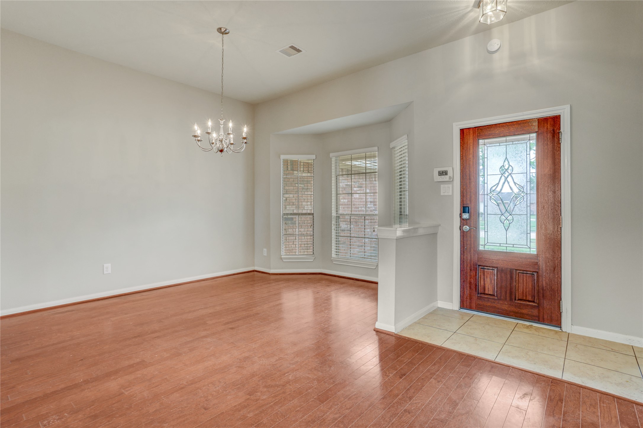 2818 J R Drive Property Photo 4