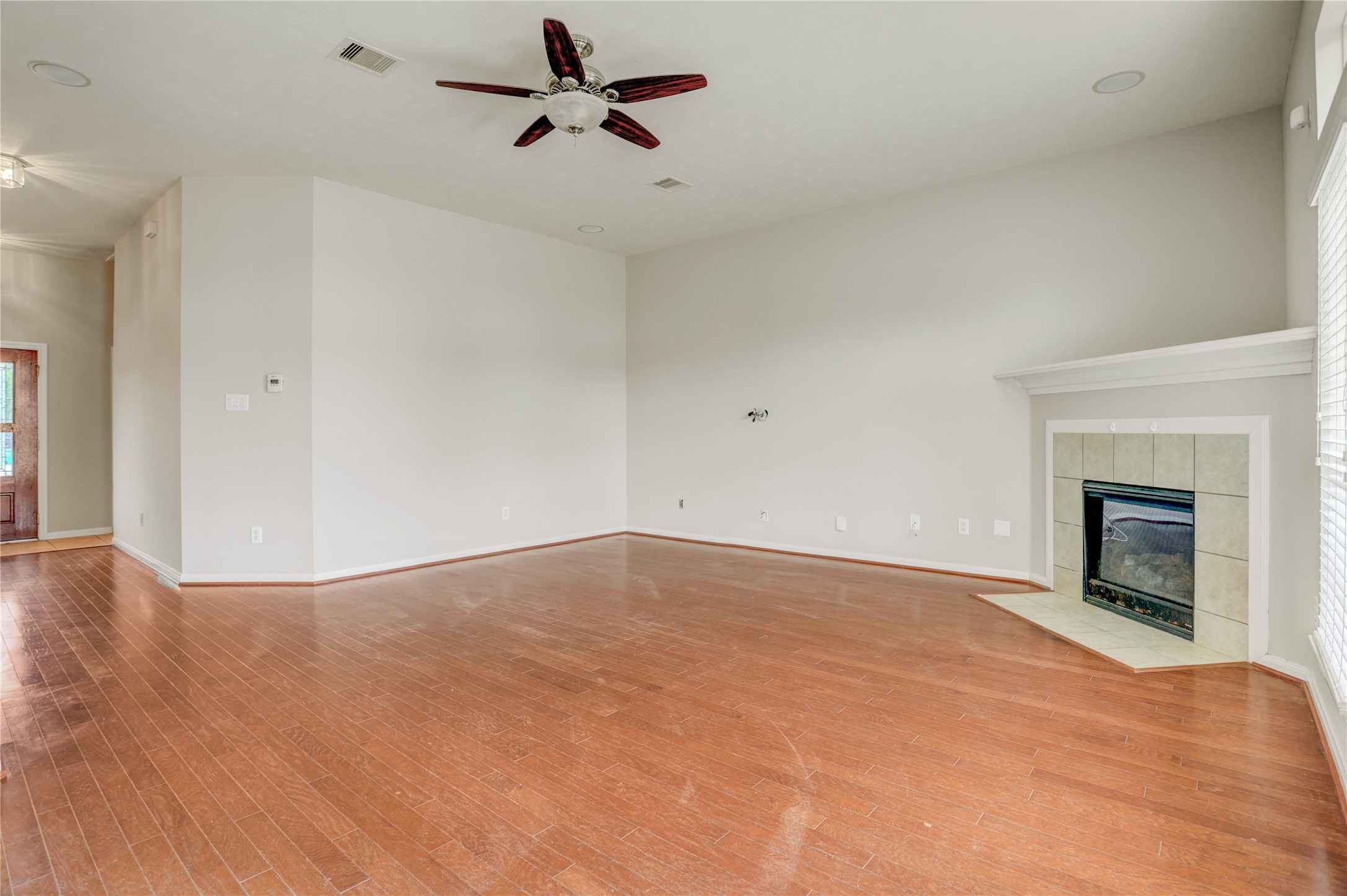 2818 J R Drive Property Photo 9