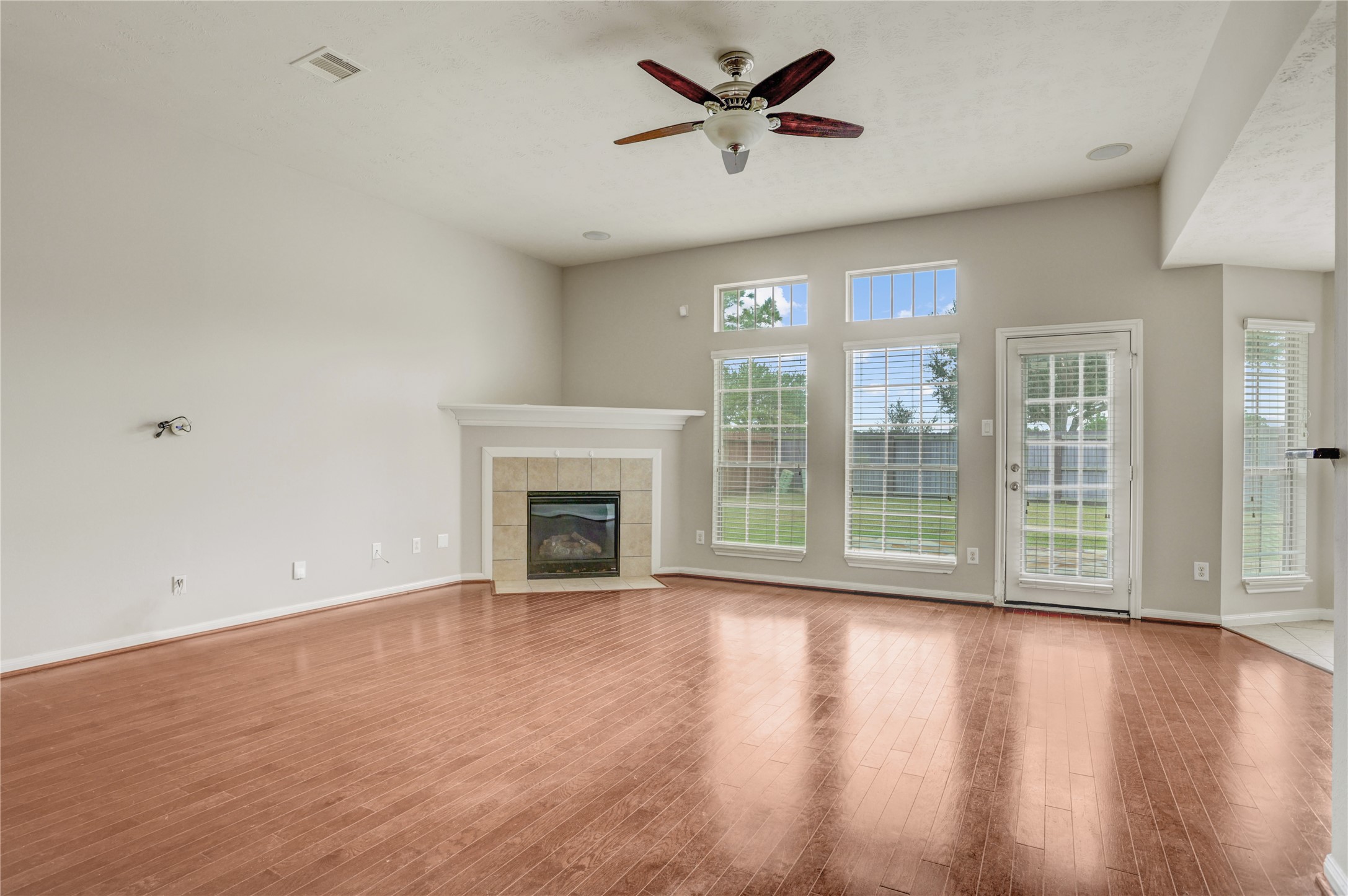 2818 J R Drive Property Photo 10