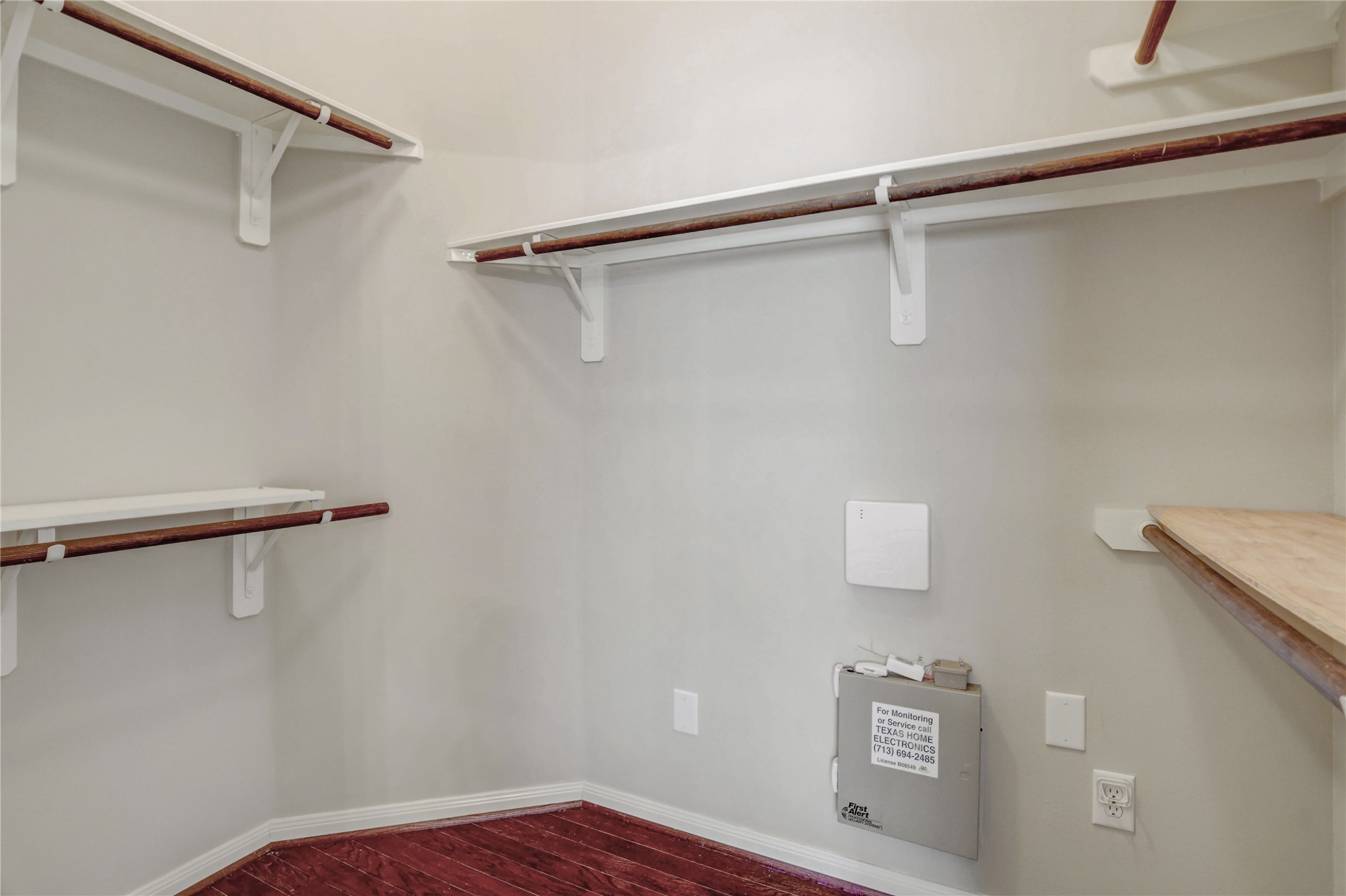 2818 J R Drive Property Photo 16