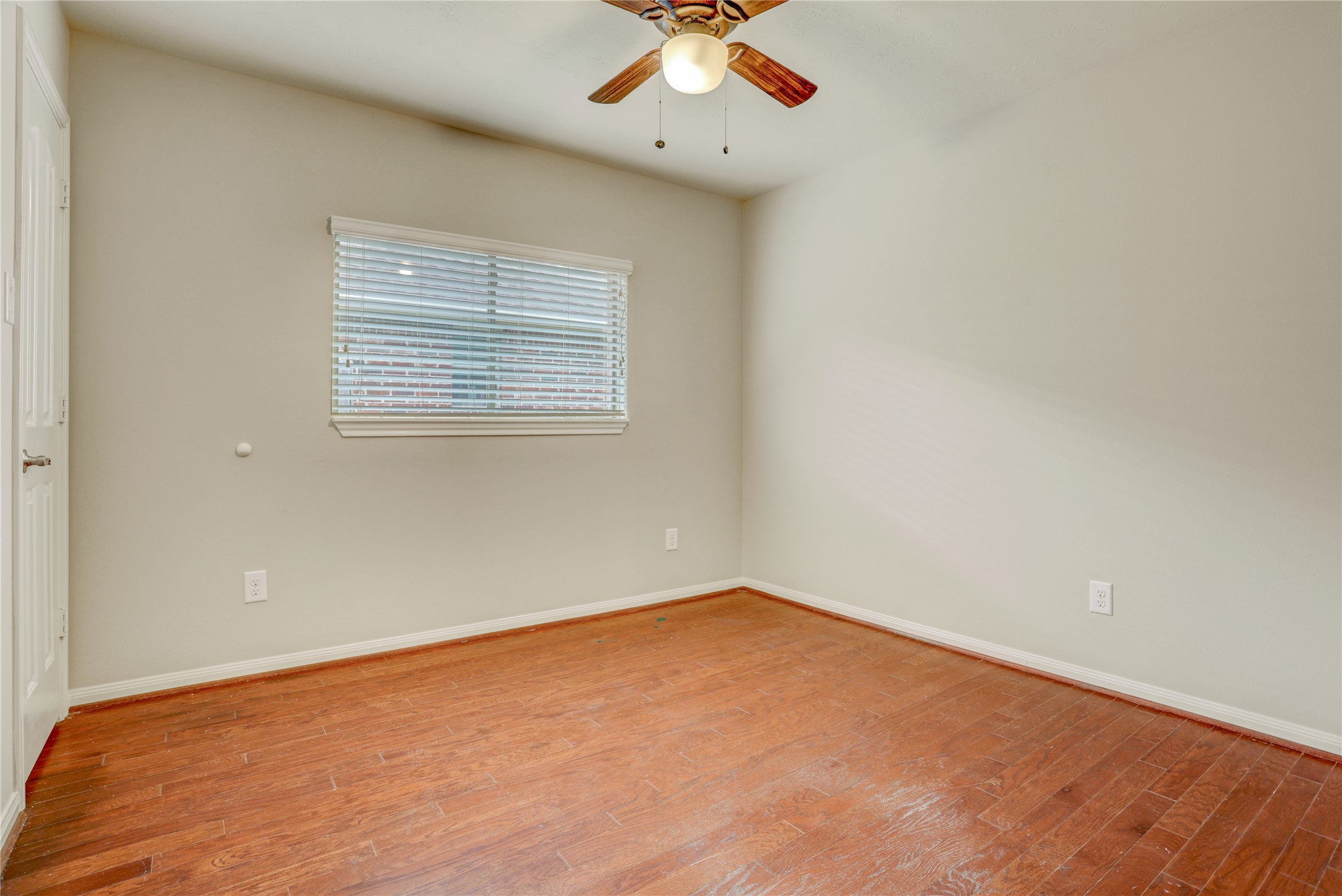 2818 J R Drive Property Photo 18