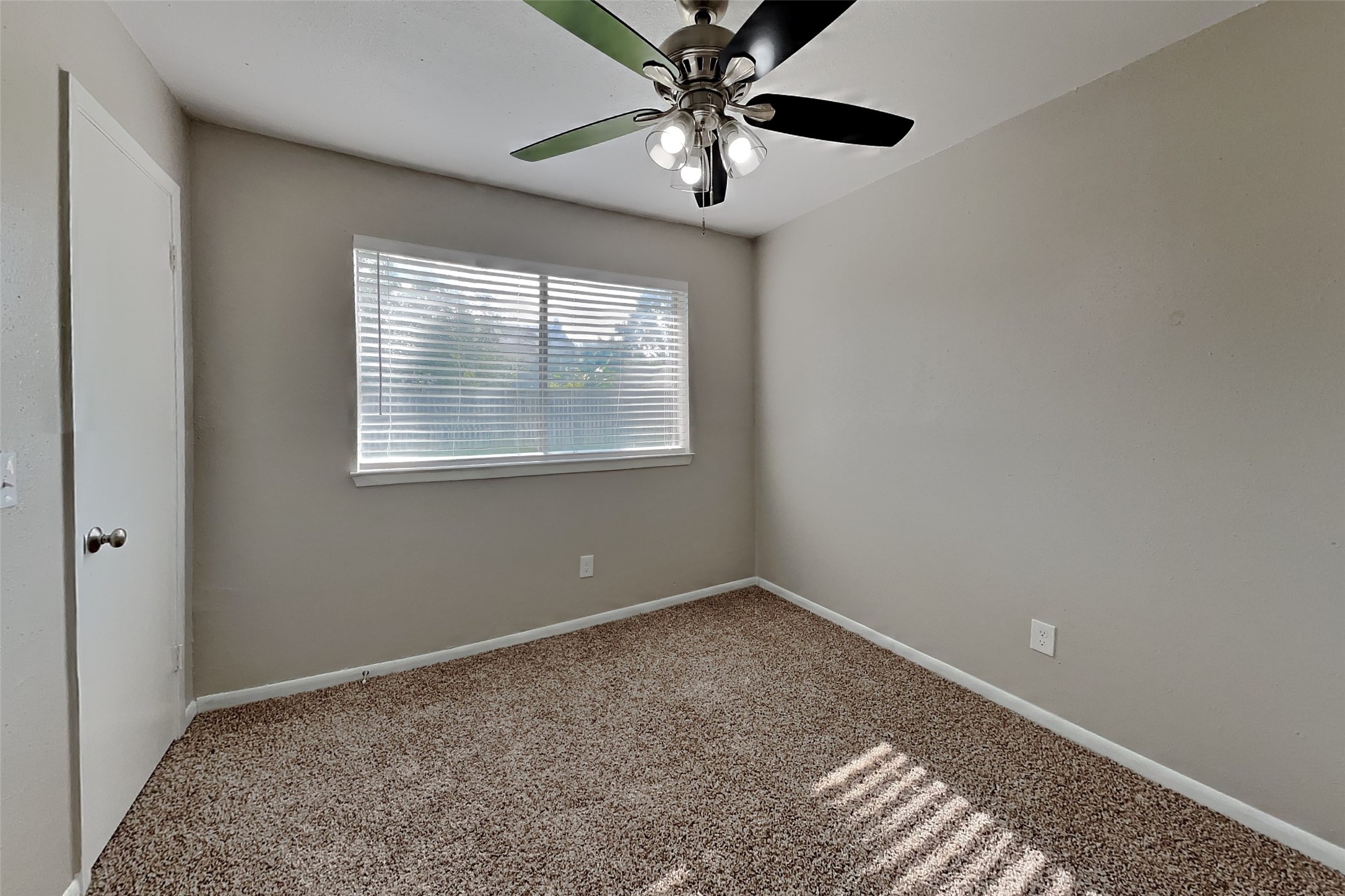 5306 Hazelgrove Drive Property Photo 10