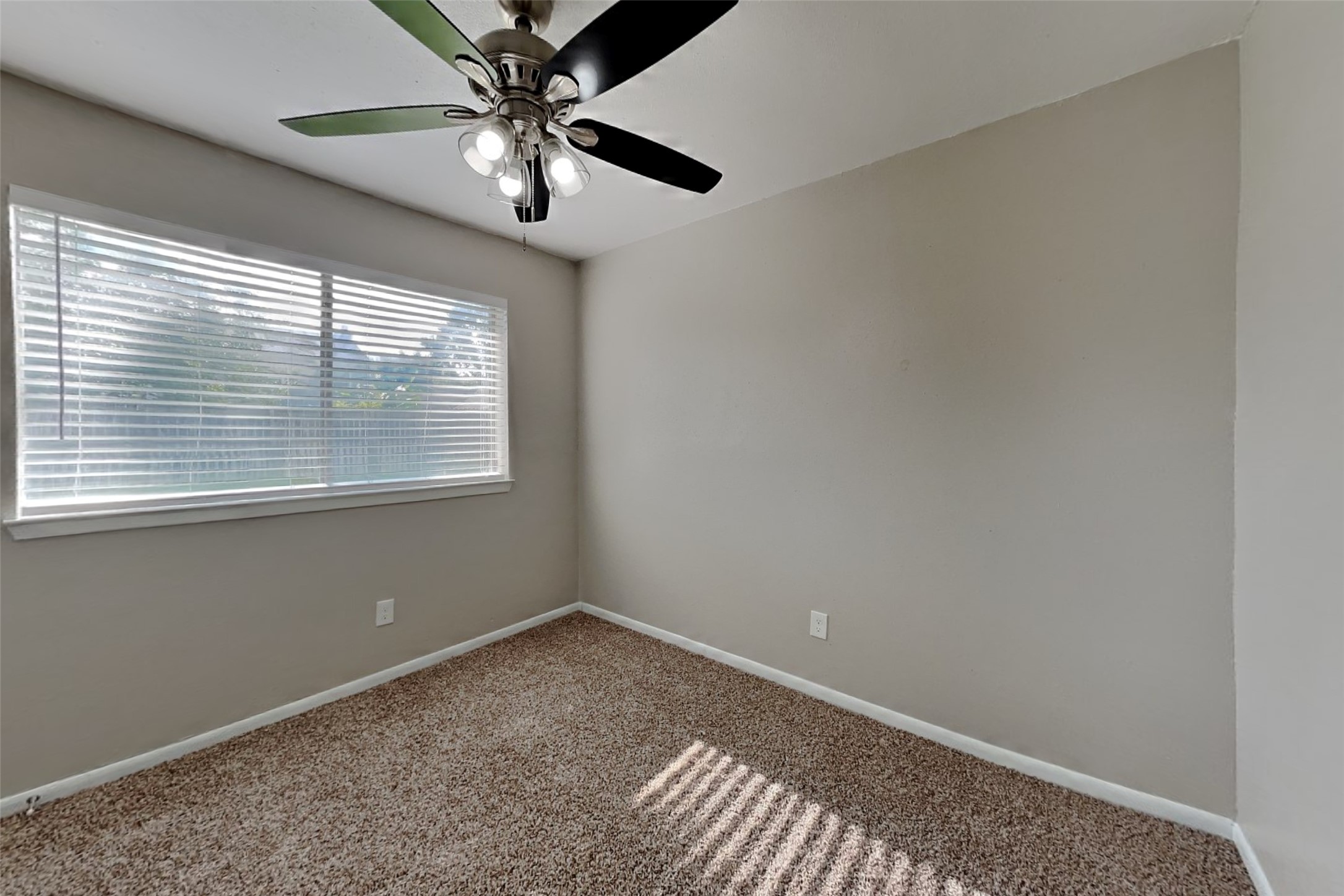 5306 Hazelgrove Drive Property Photo 12