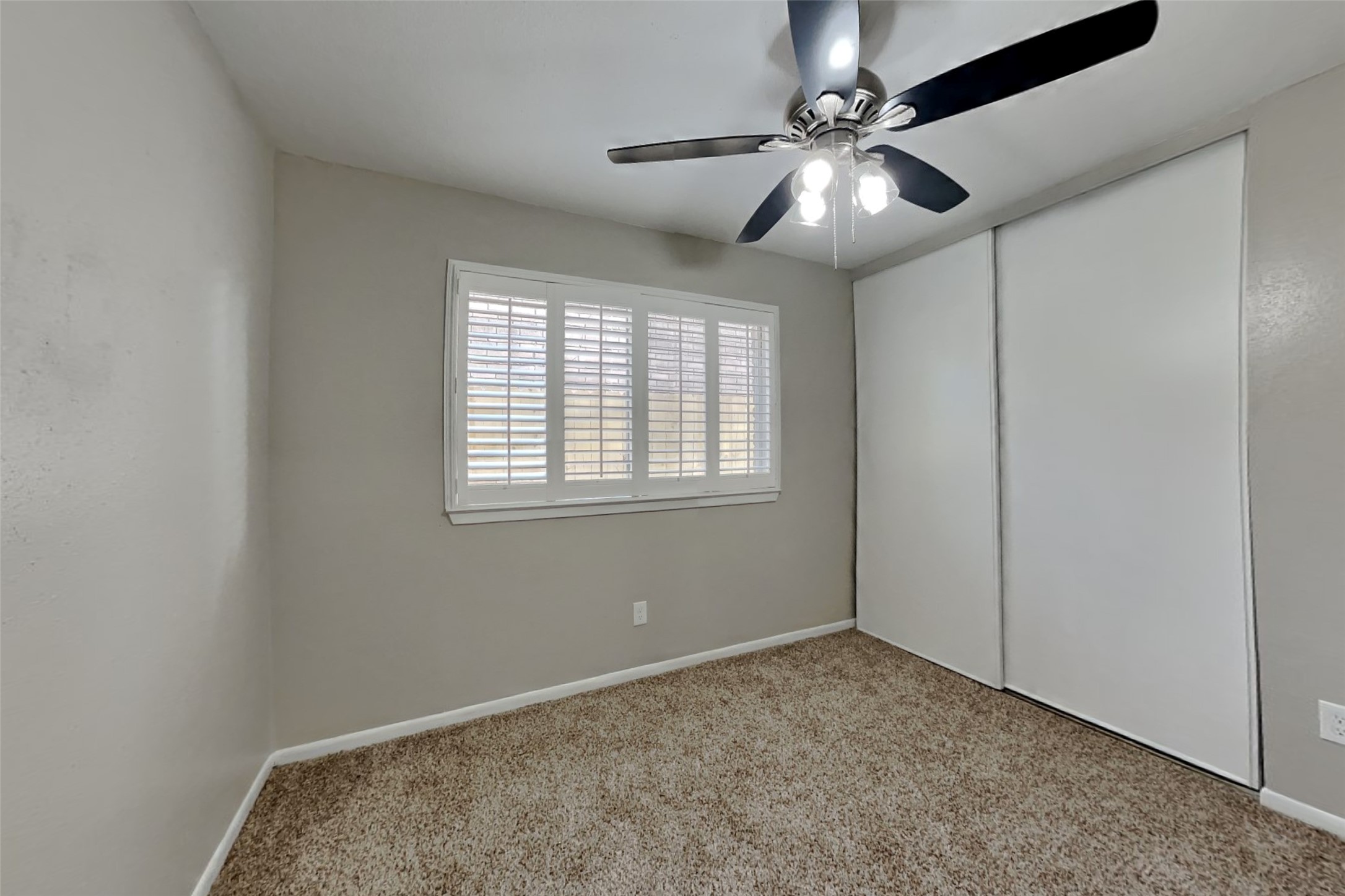 5306 Hazelgrove Drive Property Photo 14