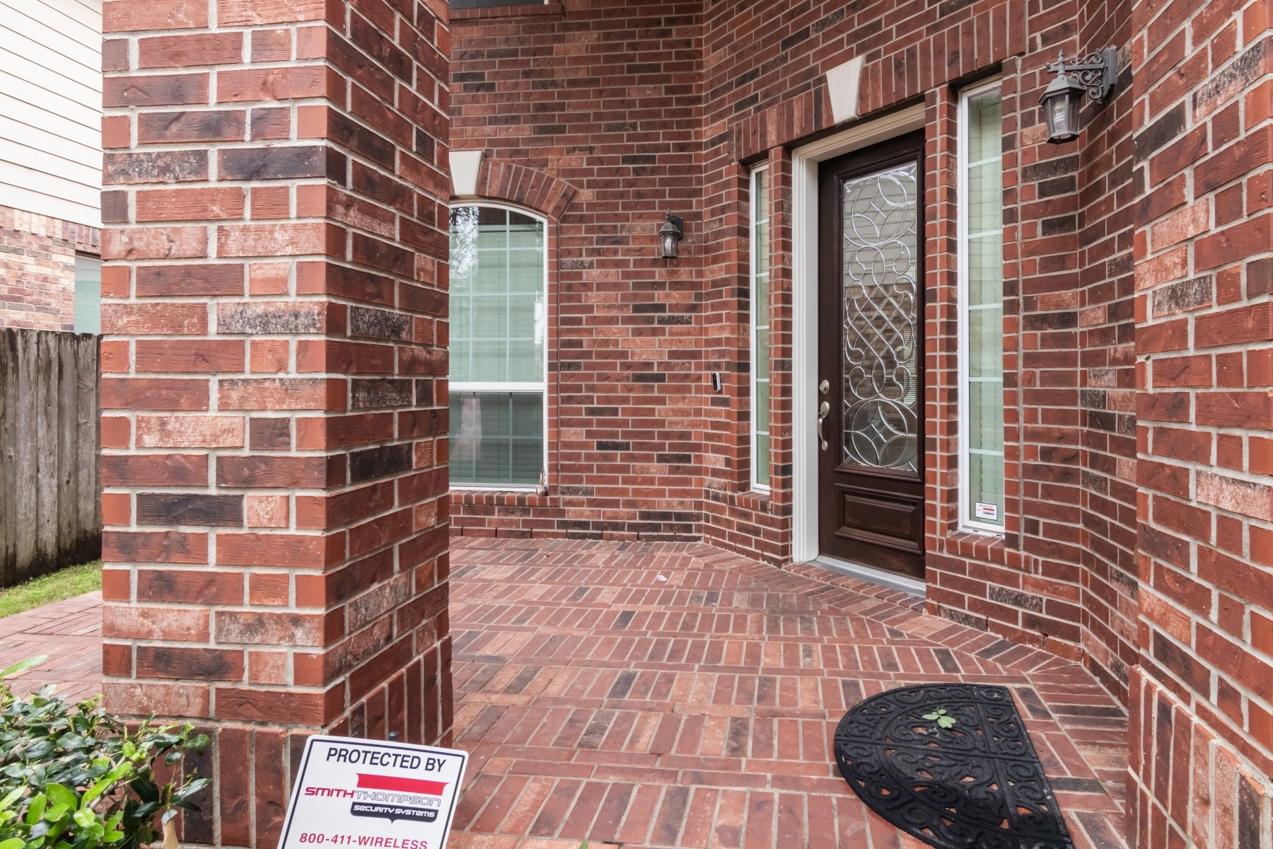 2319 Genesta Path Property Photo 4