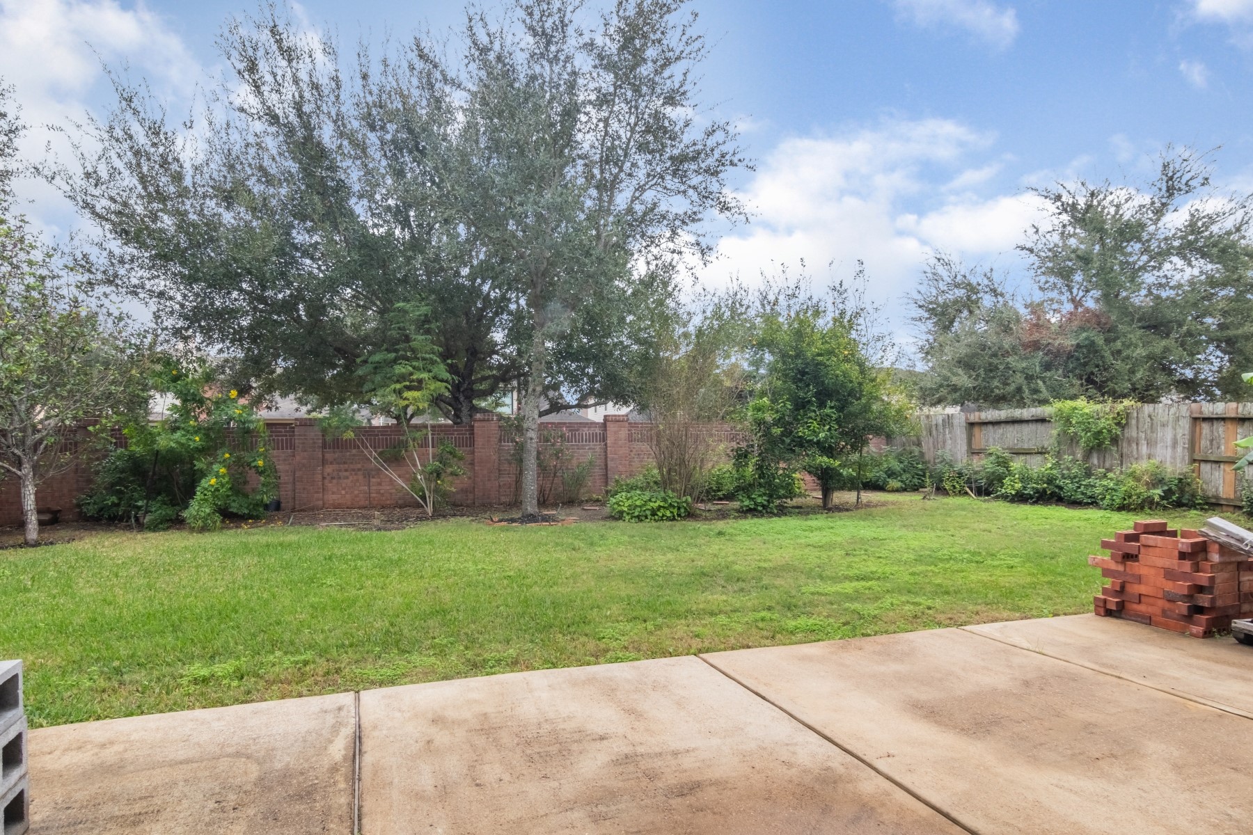 2319 Genesta Path Property Photo 40