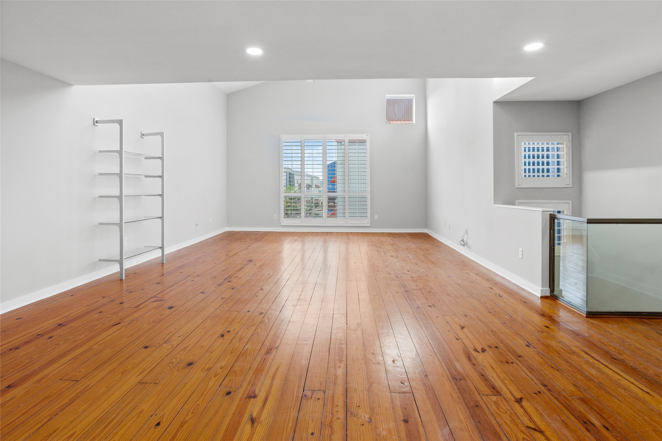 6933 Yellowstone Way Drive Property Photo 11