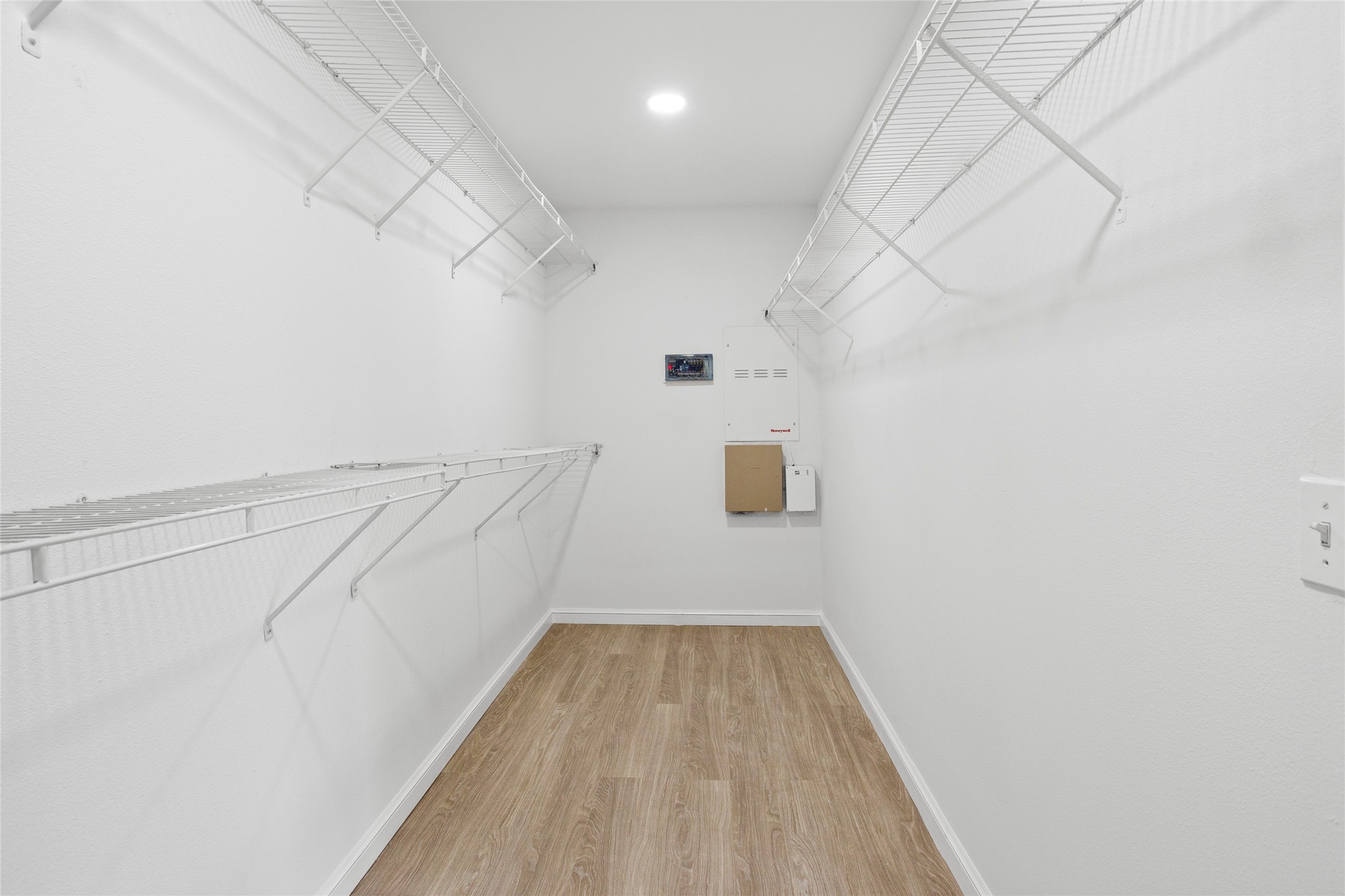 6933 Yellowstone Way Drive Property Photo 14
