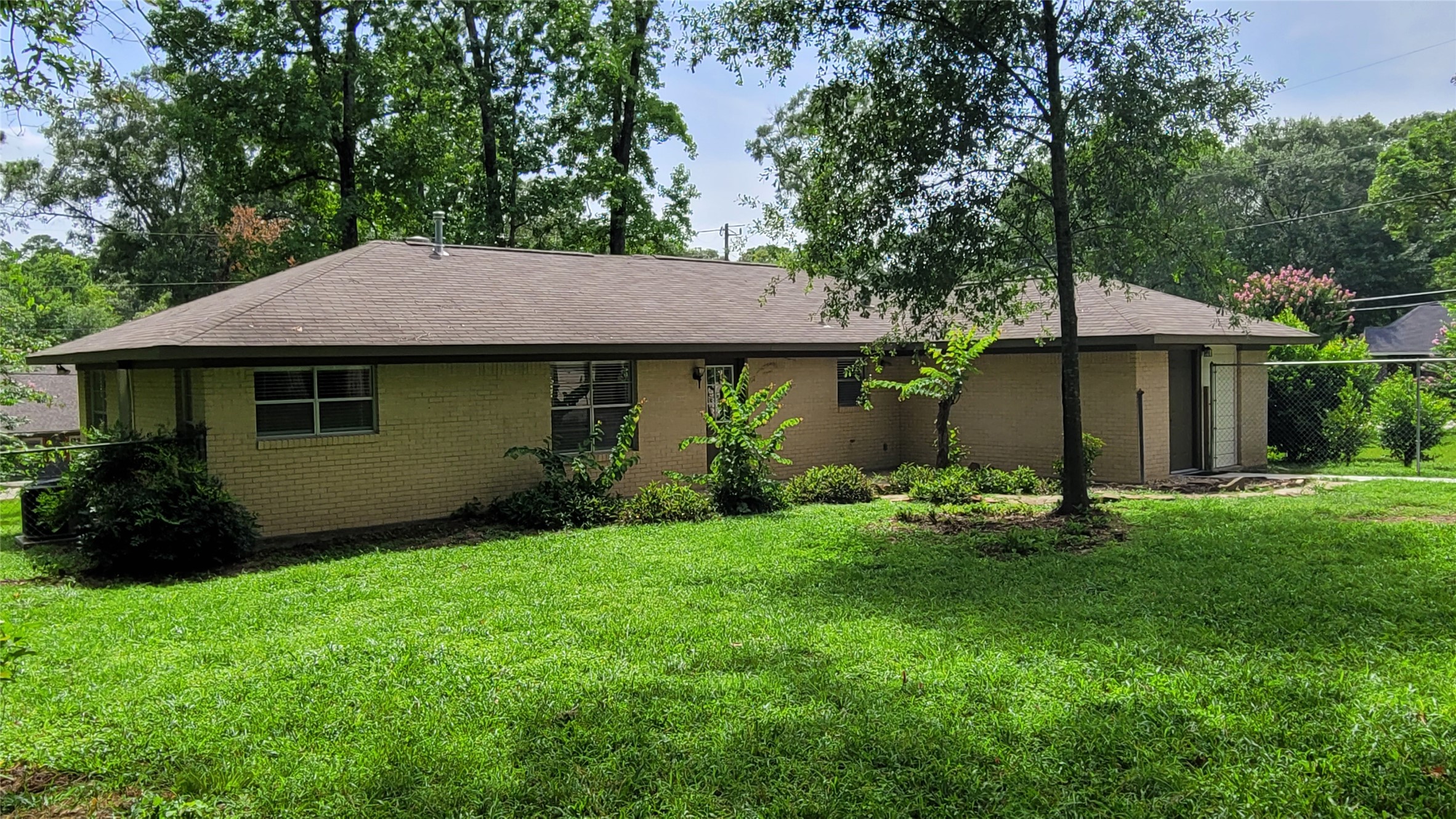 110 Sunset Boulevard Property Photo 33