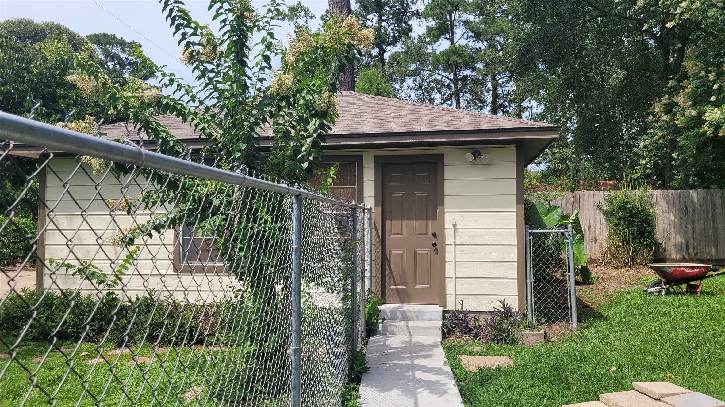 110 Sunset Boulevard Property Photo 35