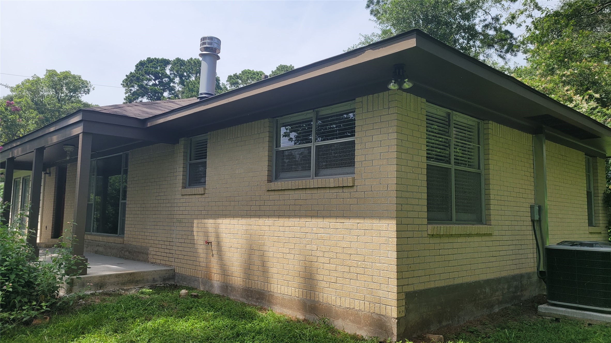 110 Sunset Boulevard Property Photo 39