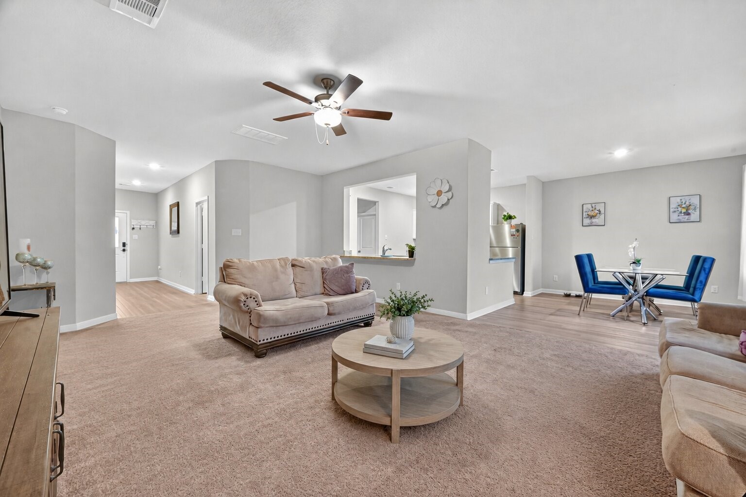 11416 Bright Sun Drive Property Photo 3