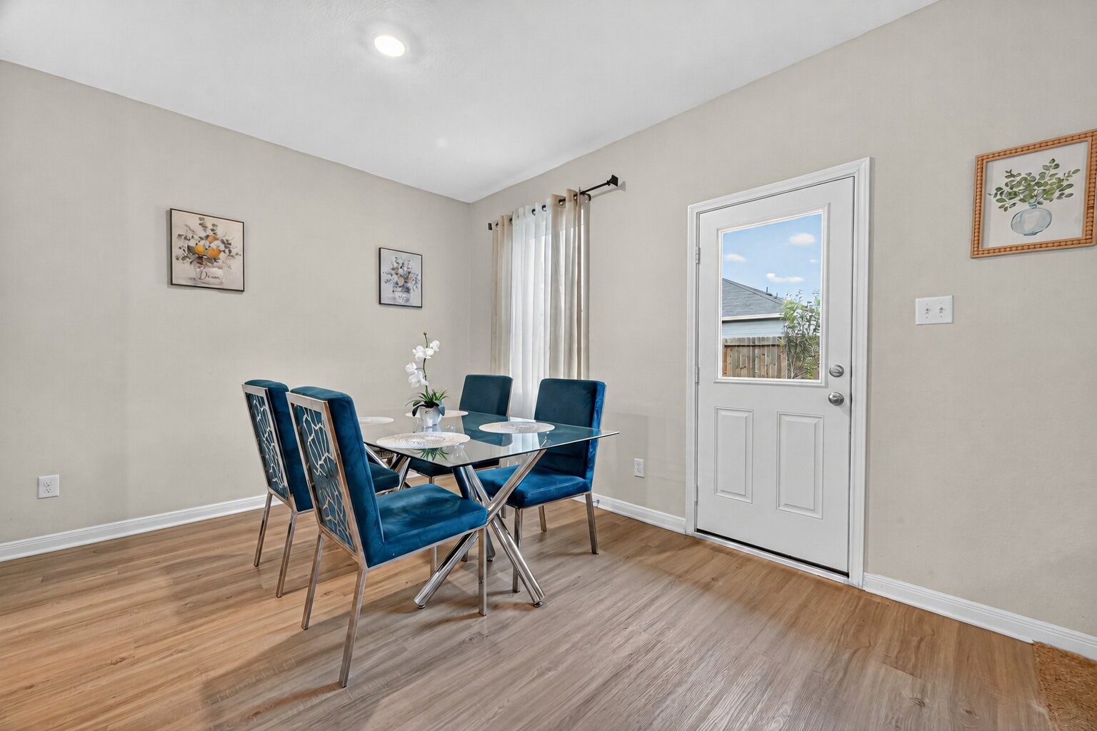 11416 Bright Sun Drive Property Photo 5