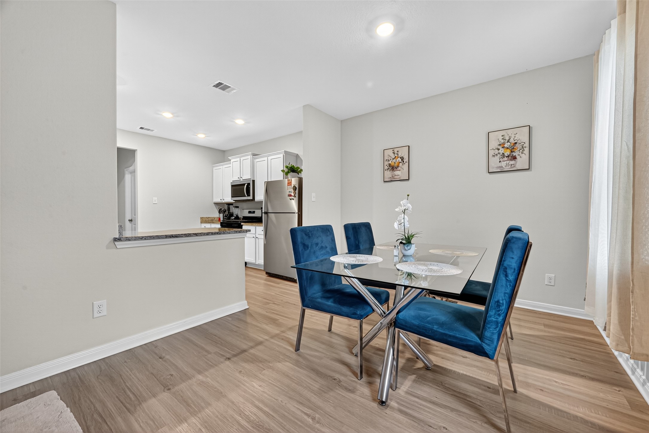 11416 Bright Sun Drive Property Photo 6