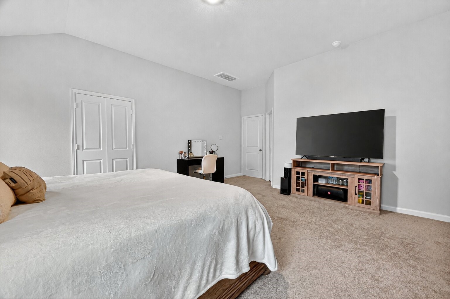 11416 Bright Sun Drive Property Photo 12
