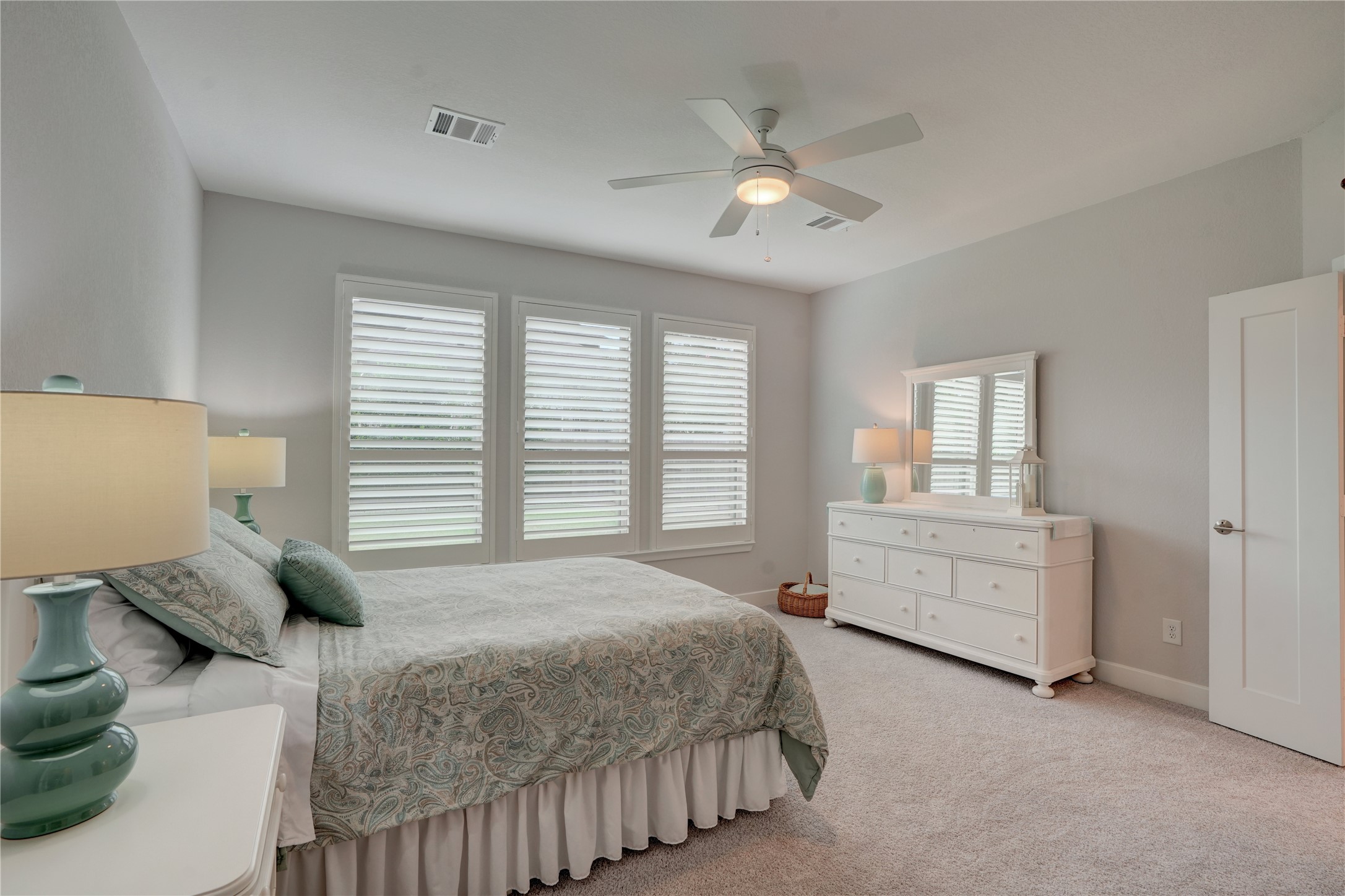 235 N Wild Petunia Trail Property Photo 10