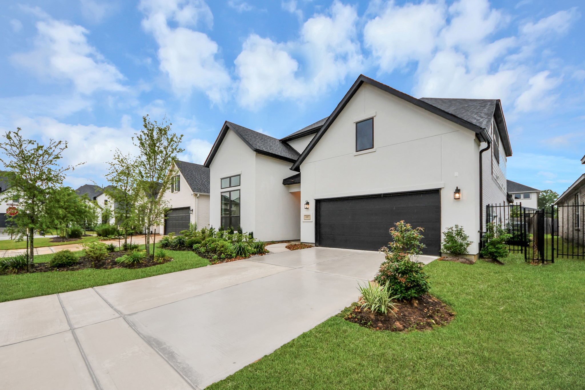26907 Southwick Valley Lane Property Photo 4