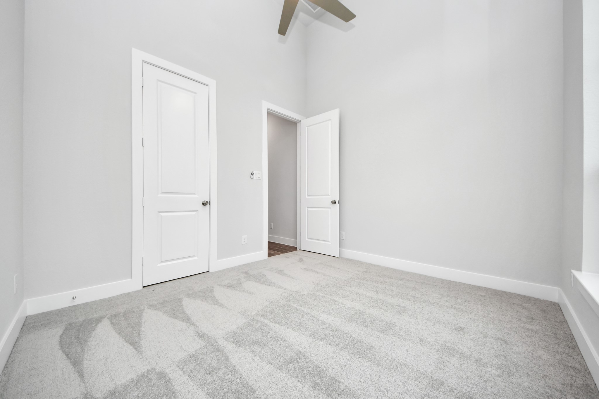 26907 Southwick Valley Lane Property Photo 8