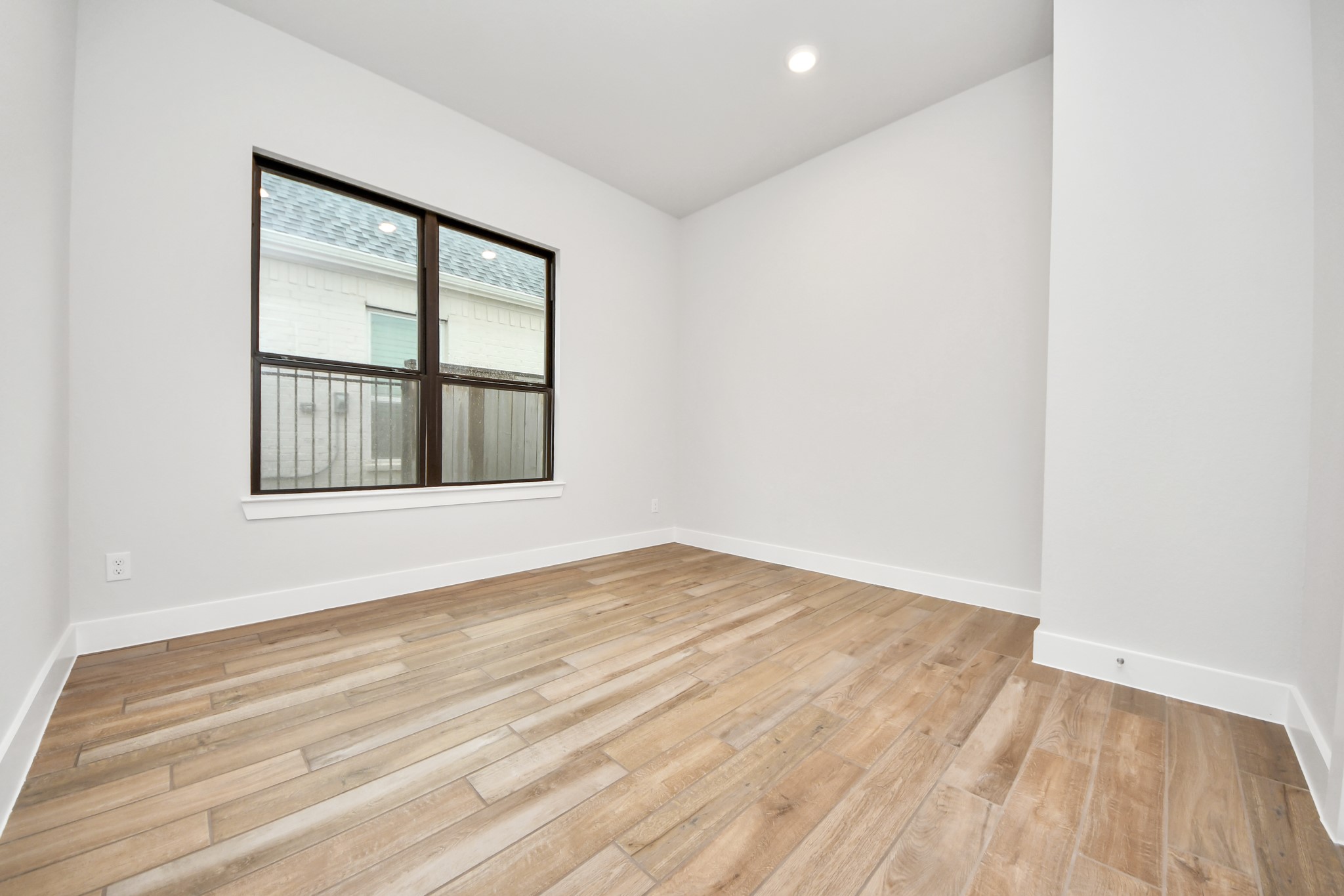 26907 Southwick Valley Lane Property Photo 10