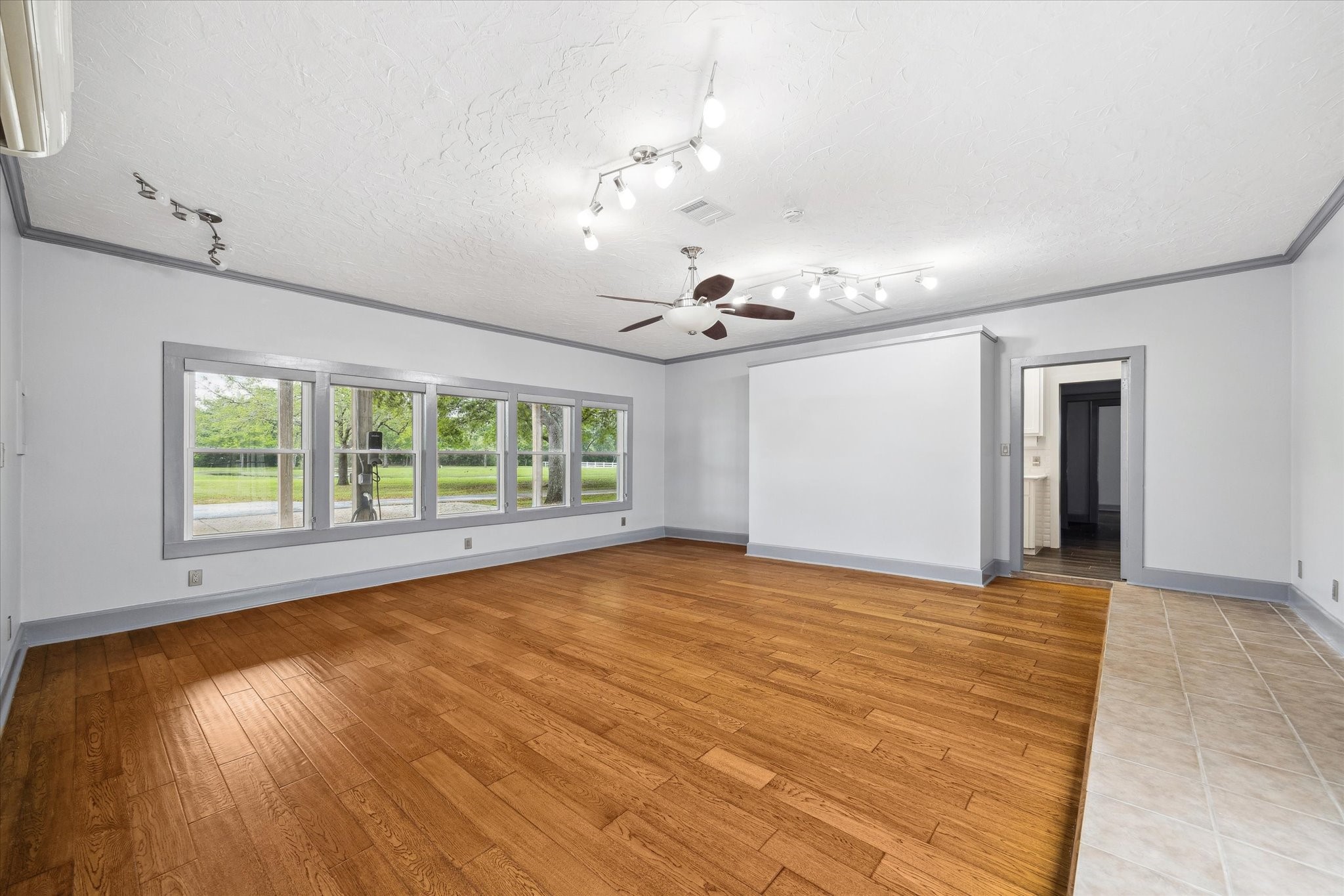 5350 Skinner Lane Property Photo 19