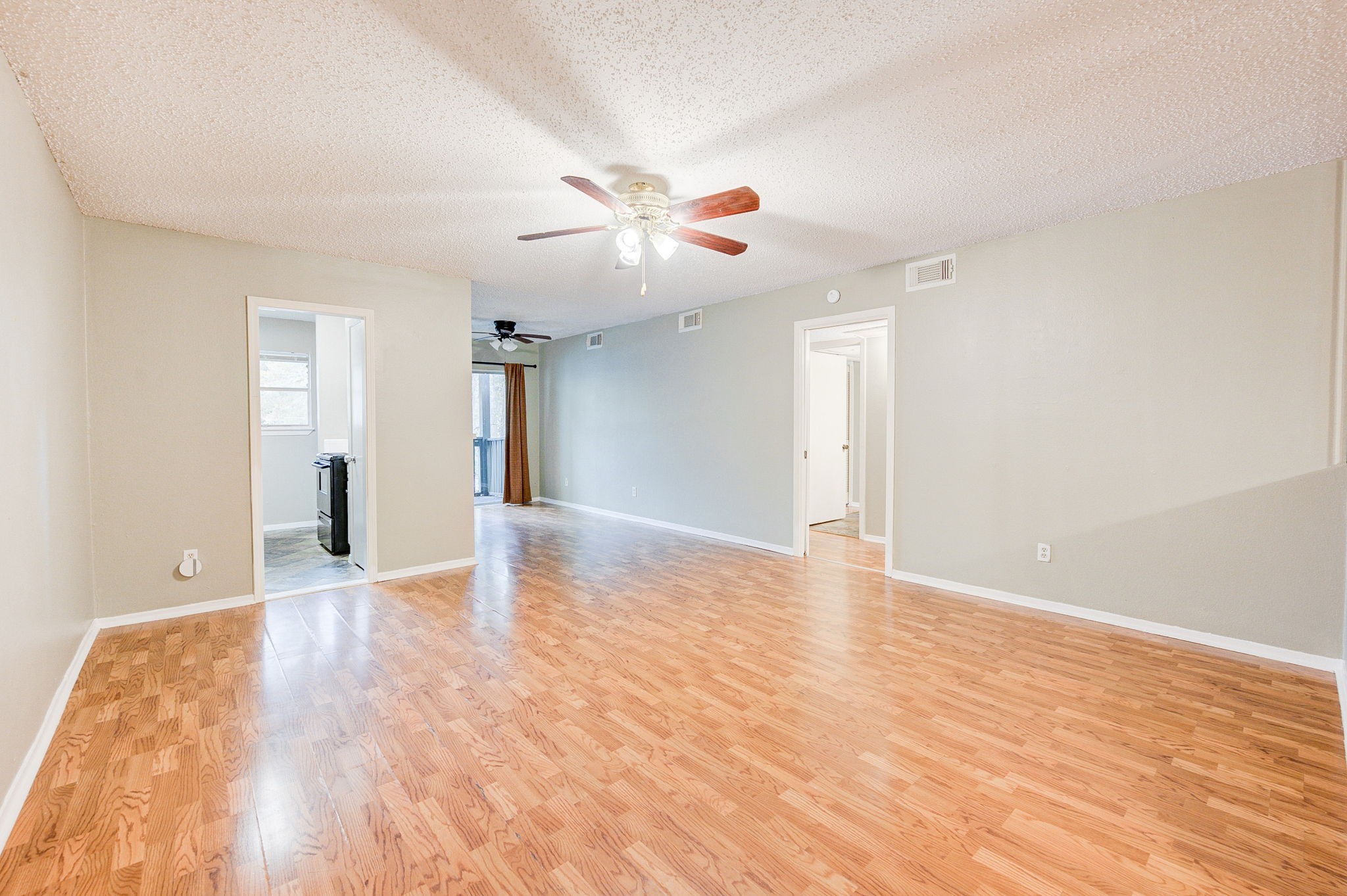 8229 Kingsbrook Road 229 Property Photo 11