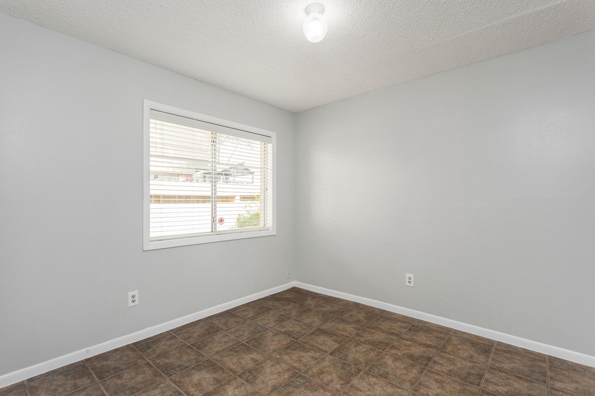 2015 Braesmeadow Lane Property Photo 16