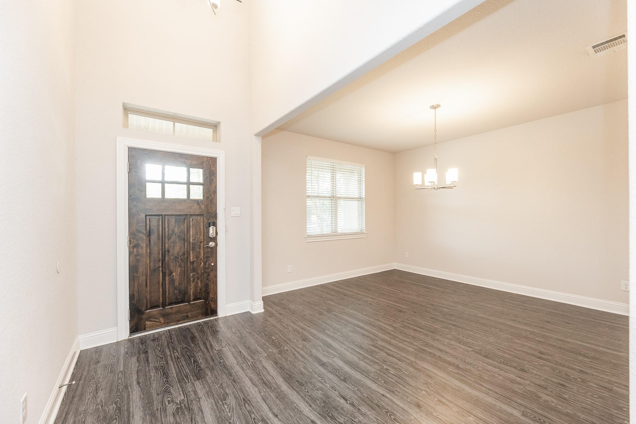 16611 Highland Country Drive Property Photo 5