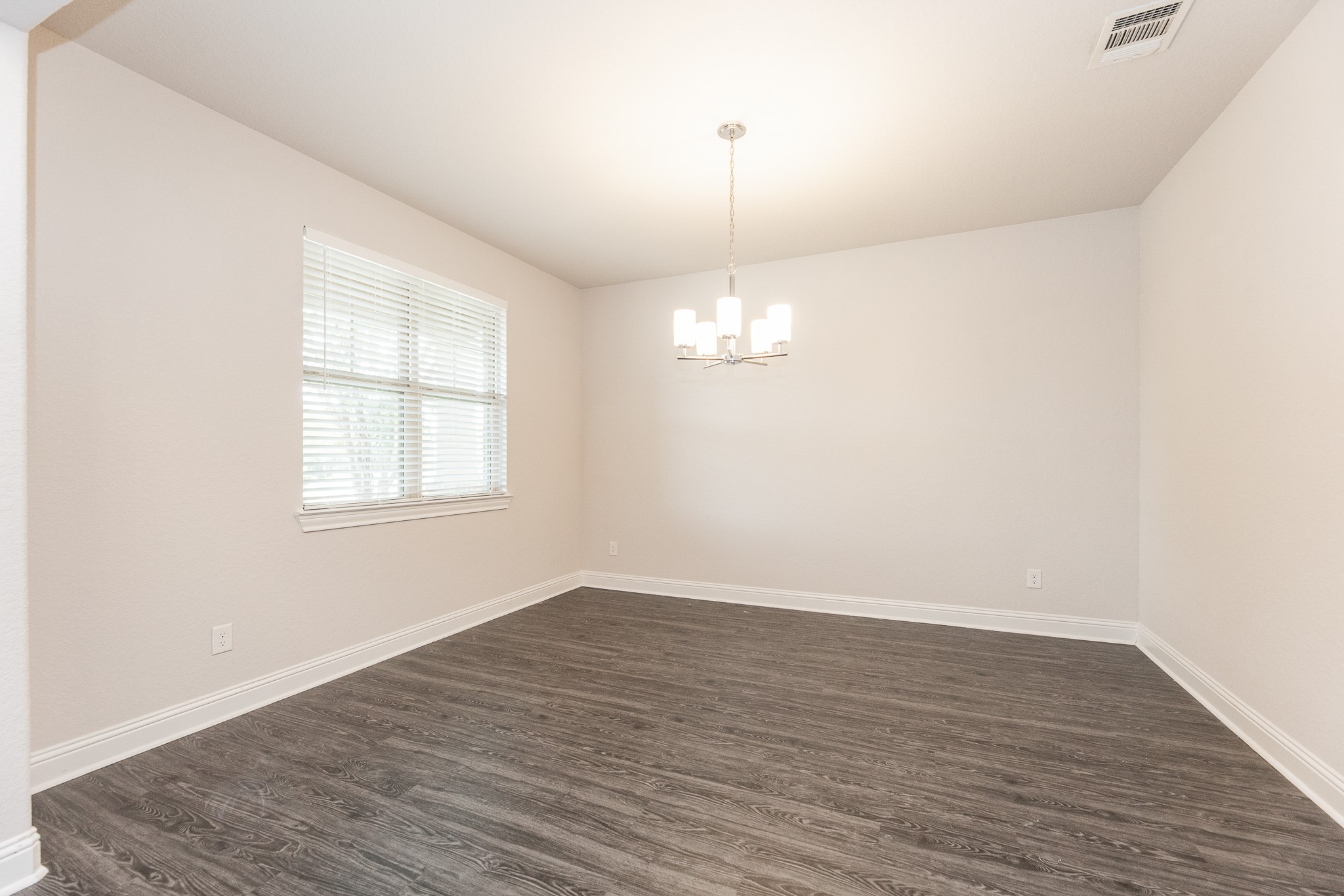 16611 Highland Country Drive Property Photo 6