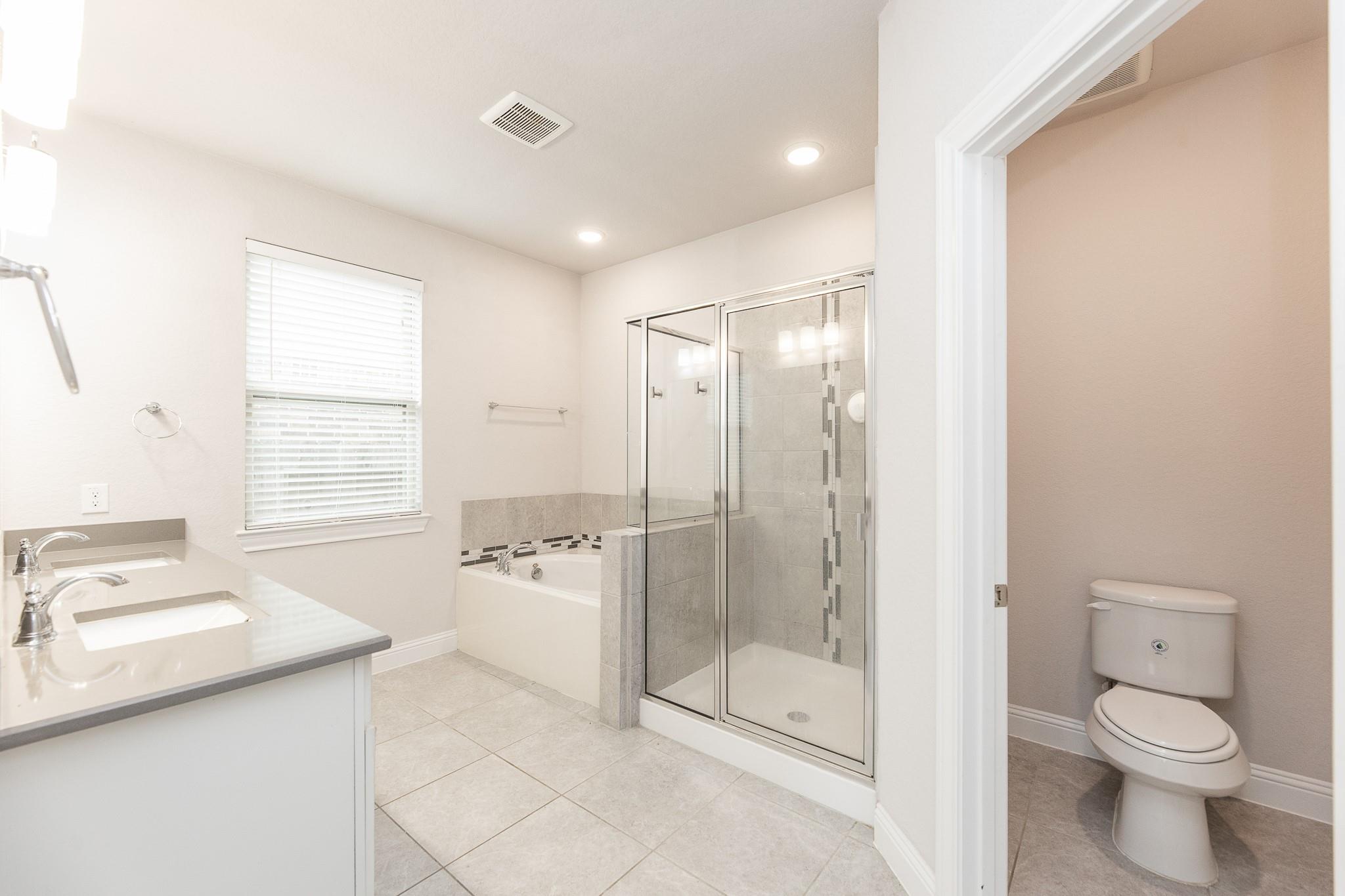 16611 Highland Country Drive Property Photo 22