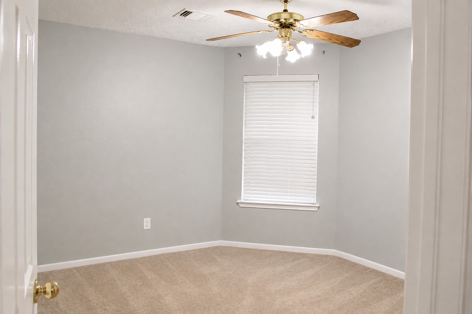2723 Wisteria Walk Property Photo 14
