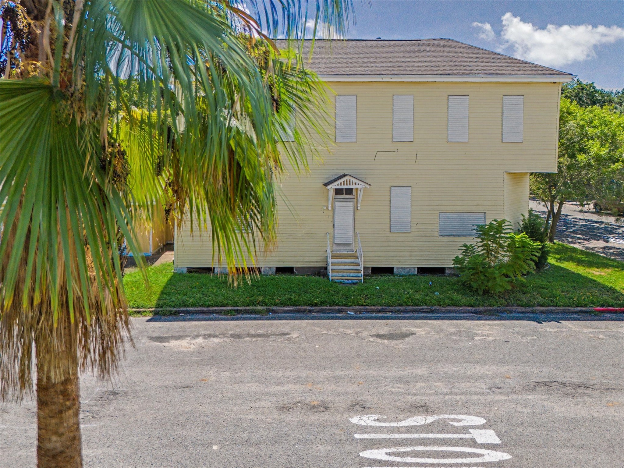 1425 Avenue K Property Photo 1