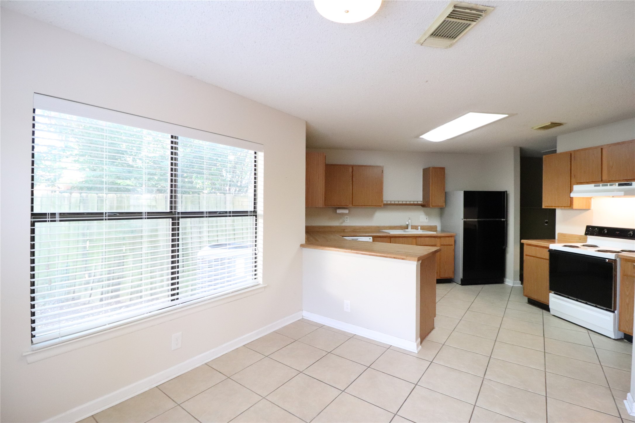 13026 Cavern Park Drive Property Photo 8