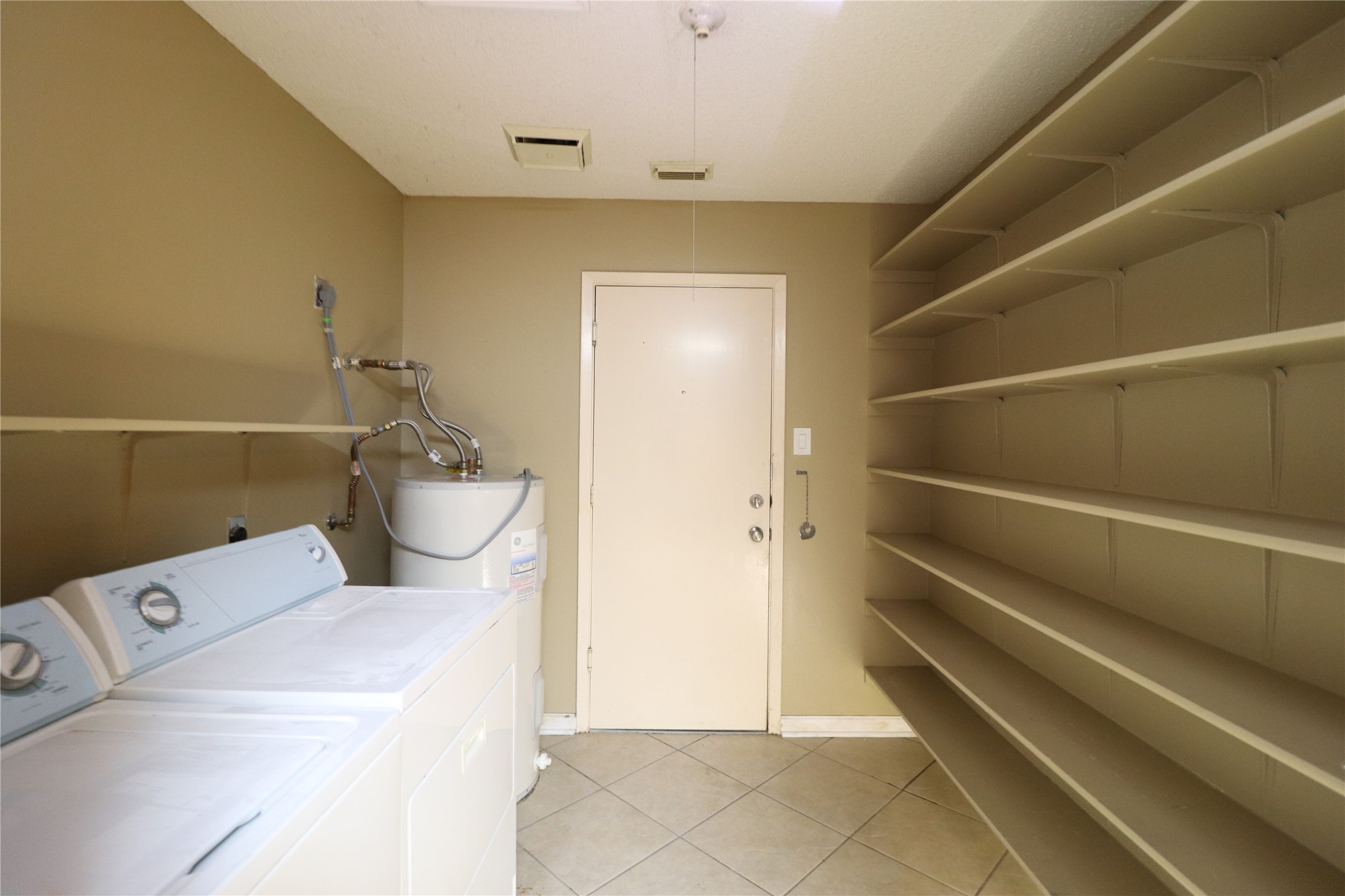 13026 Cavern Park Drive Property Photo 11